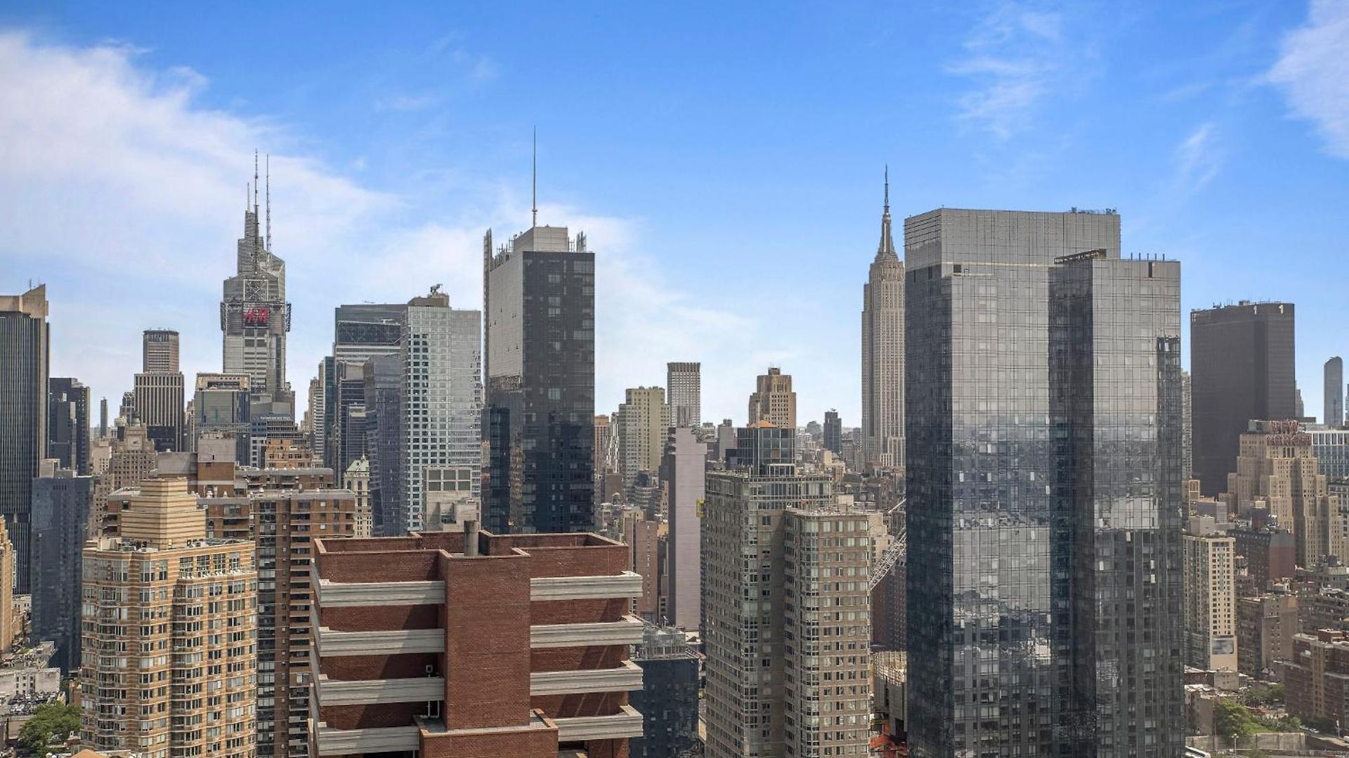 Adorable Hiding 2bd 2bath Gem New York