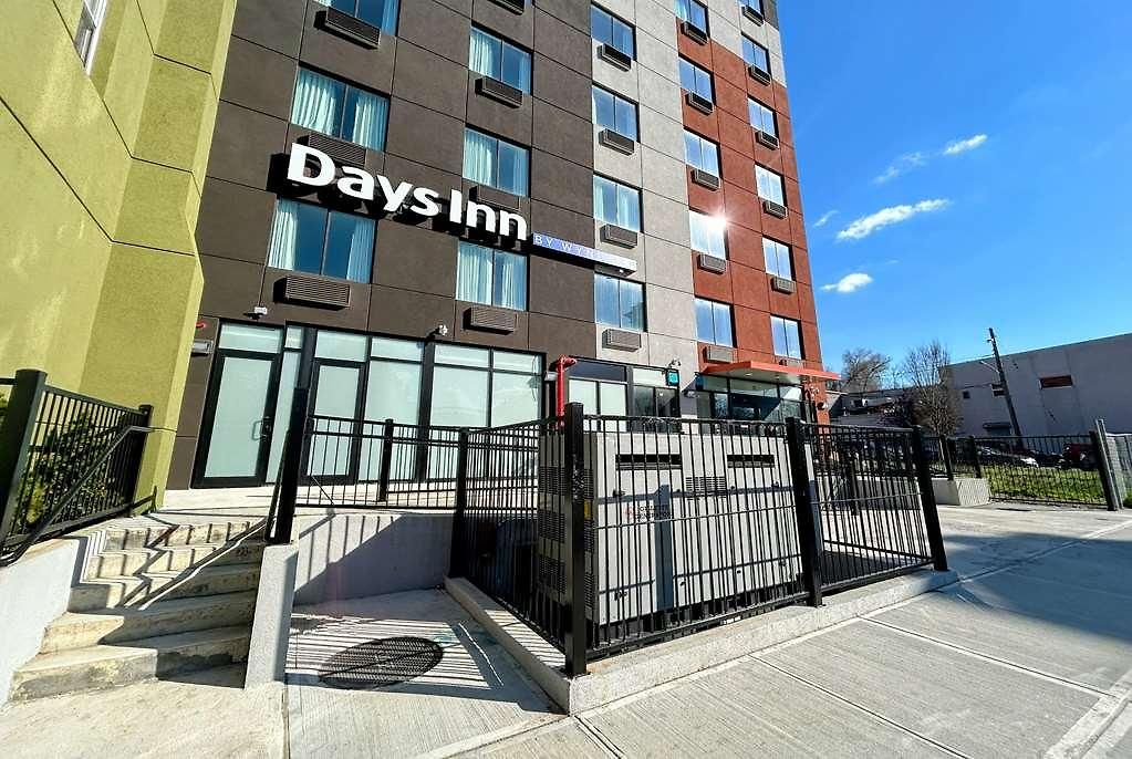 Days By Wyndham Staten Island New York