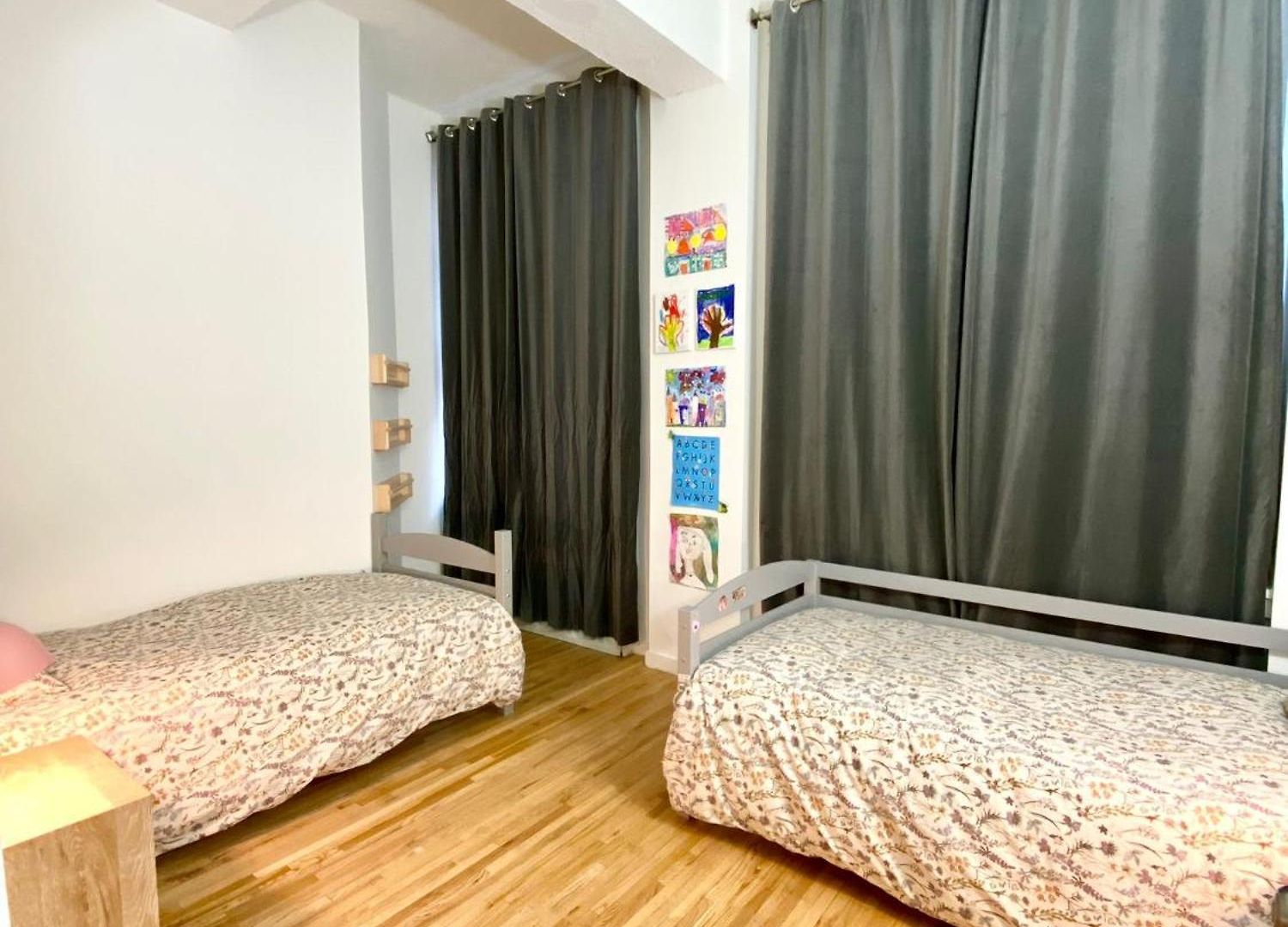 Luxury Next To Times Square Apartment *