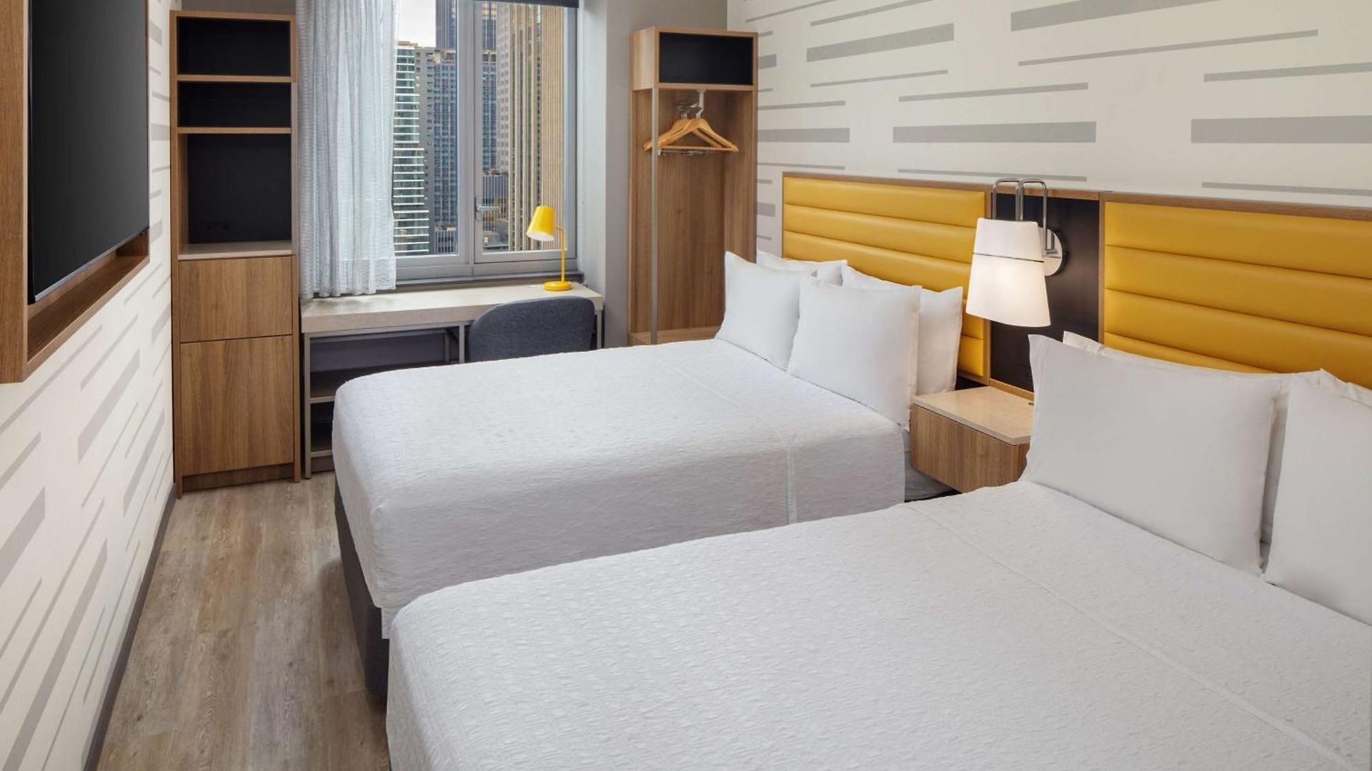 Hampton By Hilton Times Square 3*