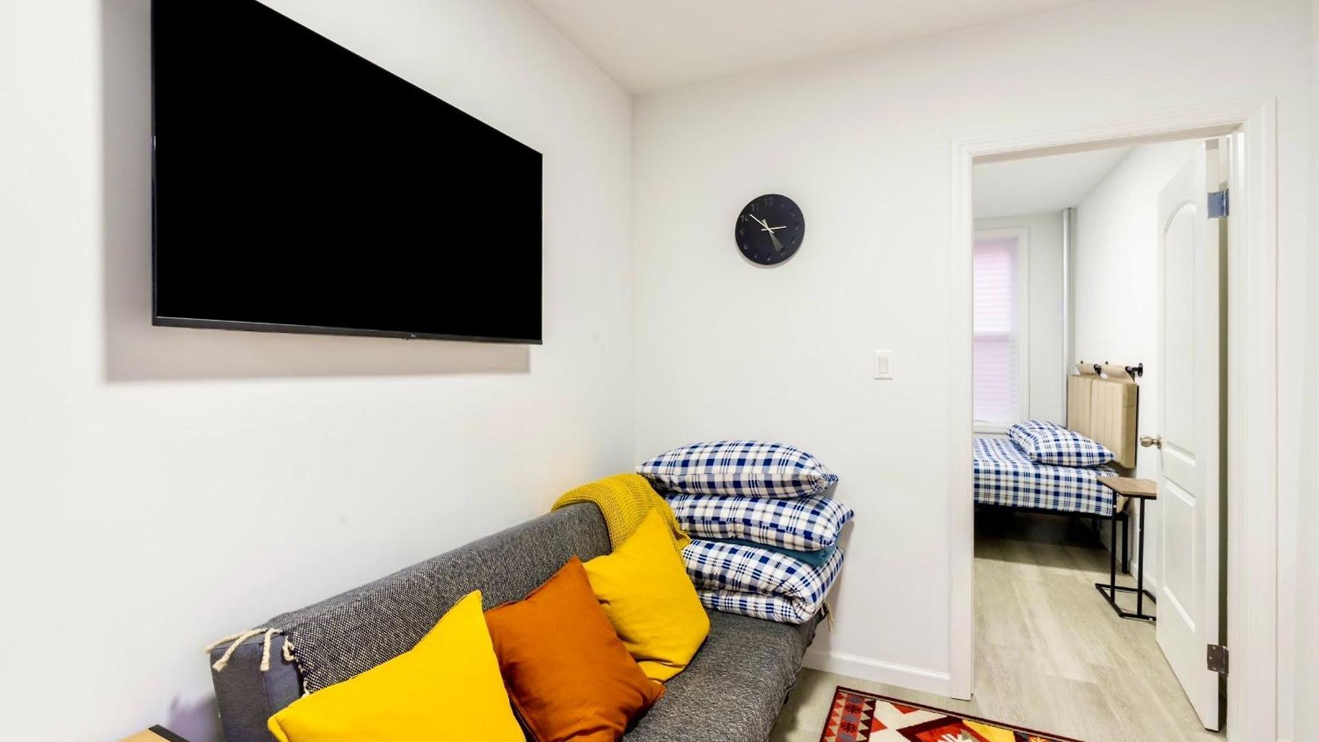 Magnificent In Lower Manhattan Apartment *