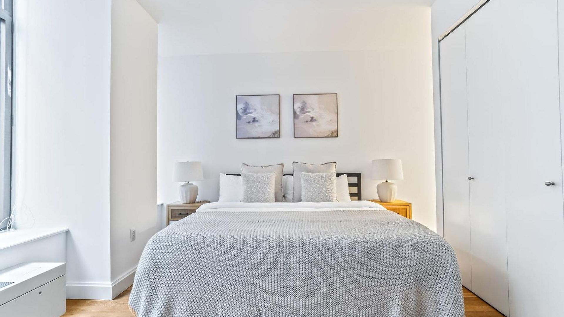 Lux Prvt Bath Shared Guest house 4*