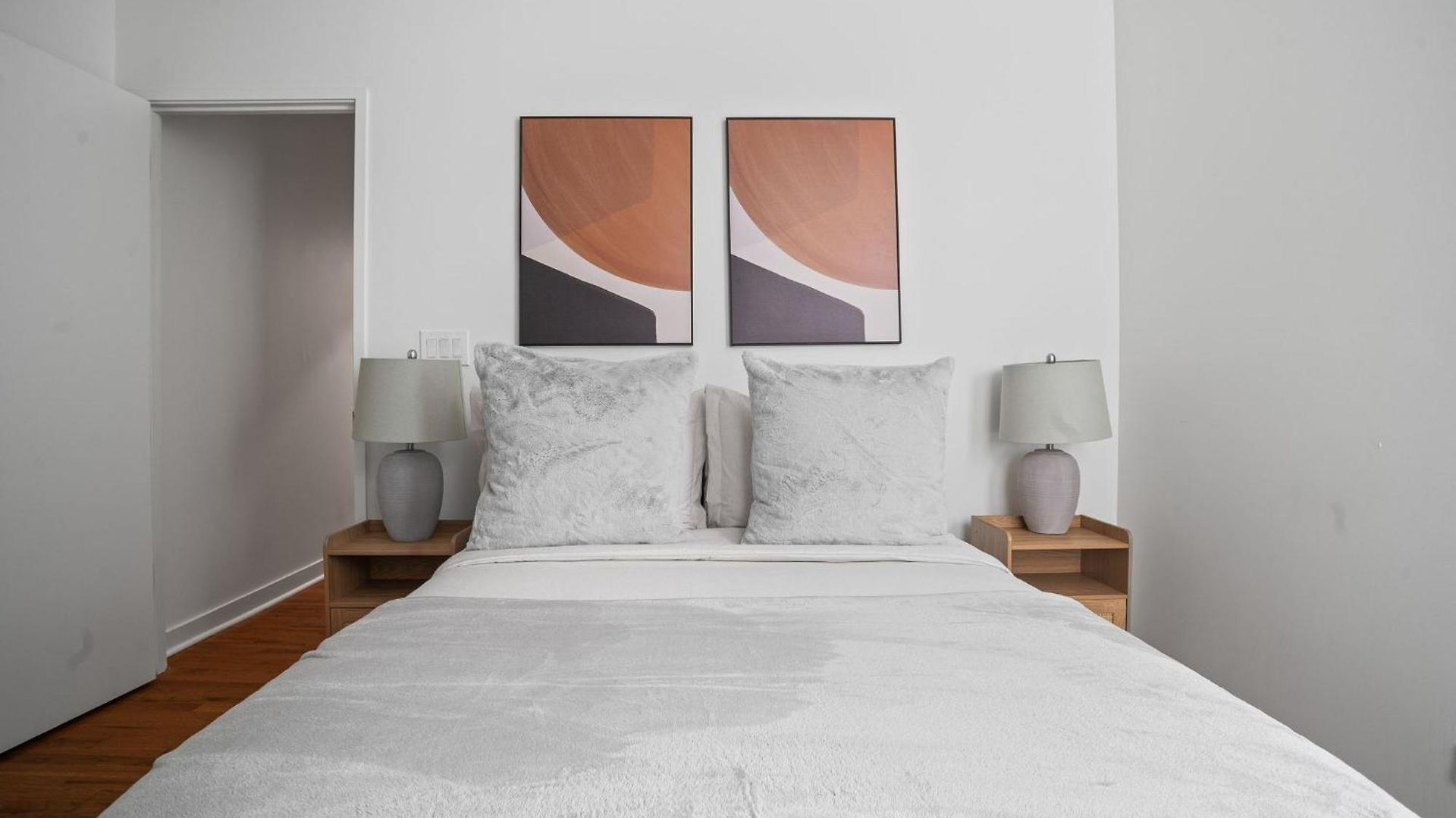 Minimalist Charm 2br 1bath Apartment *