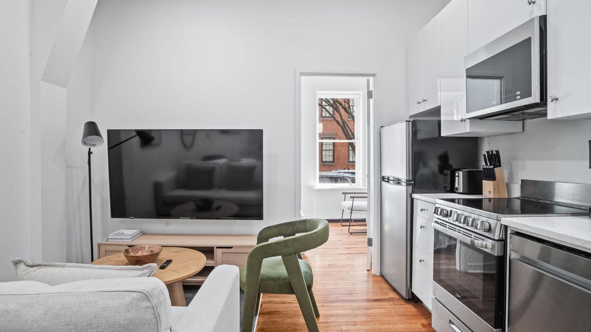 Apartment Minimalist Charm 2br 1bath
