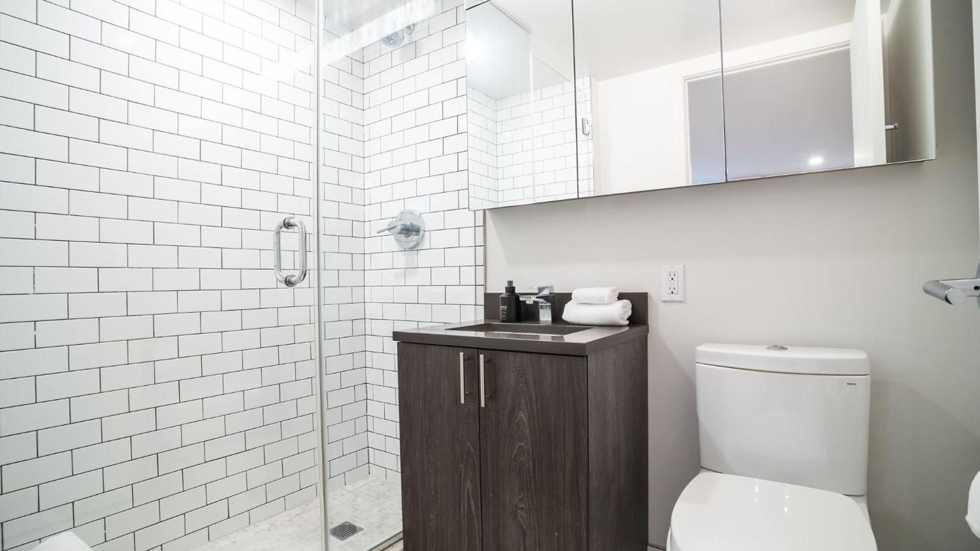 Charming Nolita 3bd Apartment *