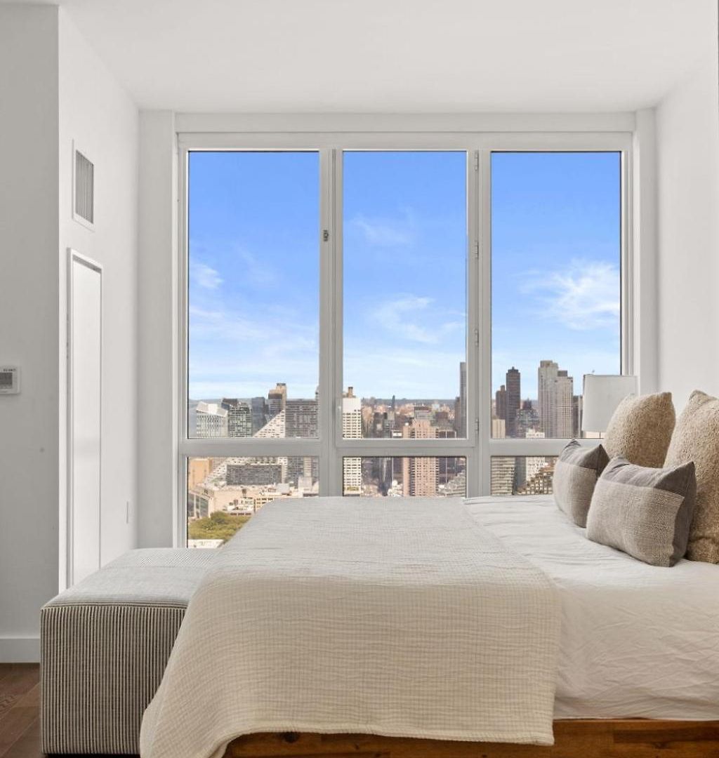 Stunning Views To Empire State With Amazing 2bd
