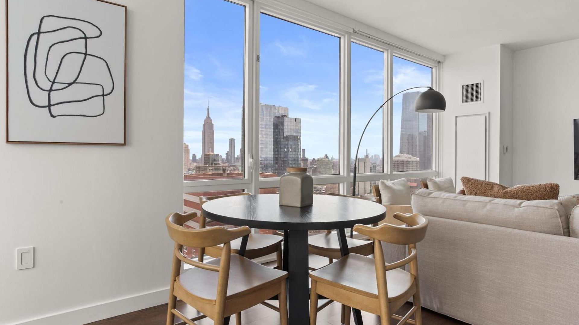 Stunning Views To Empire State With Amazing 2bd Apartment *