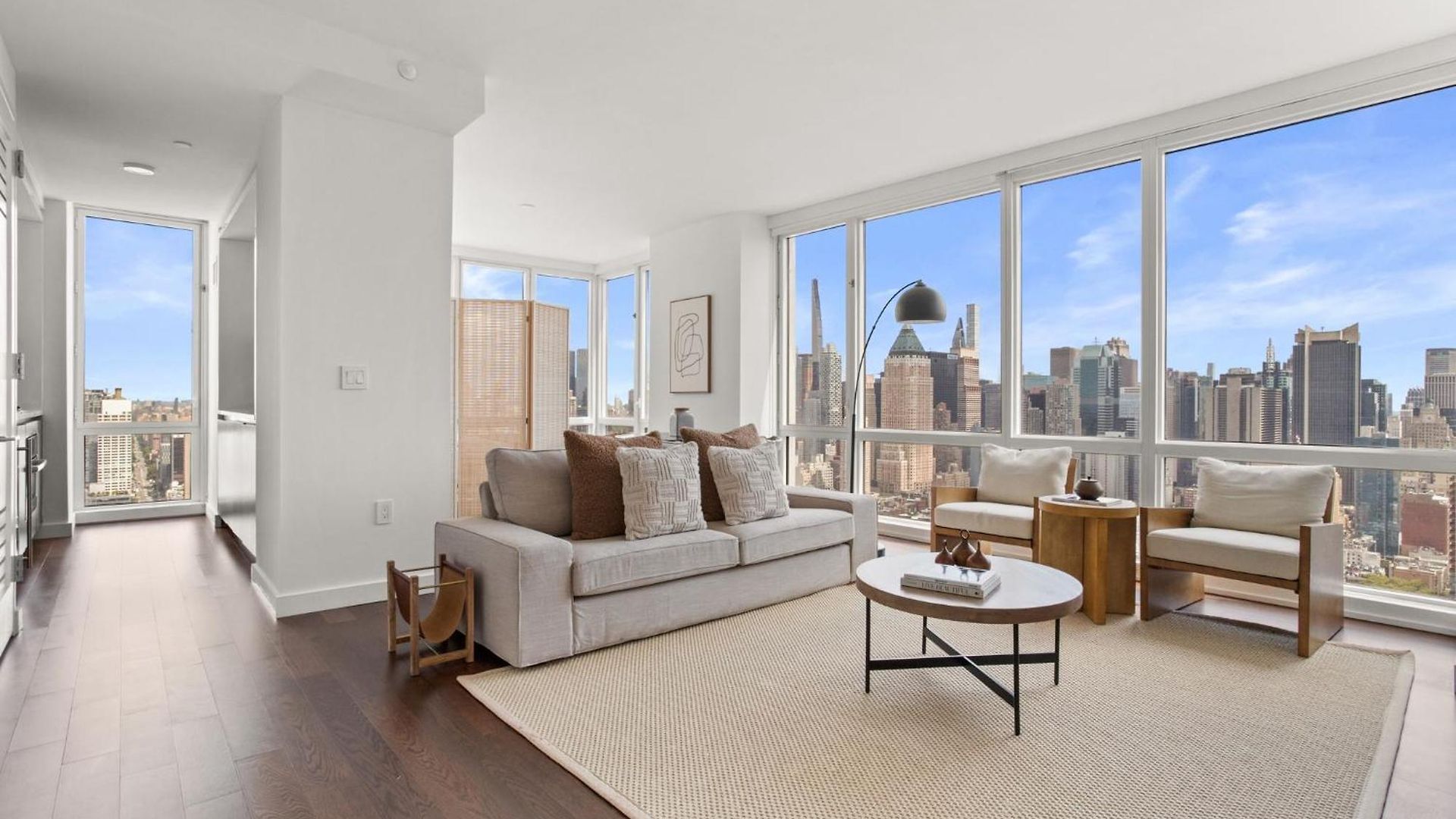 Stunning Views To Empire State With Amazing 2bd Apartment