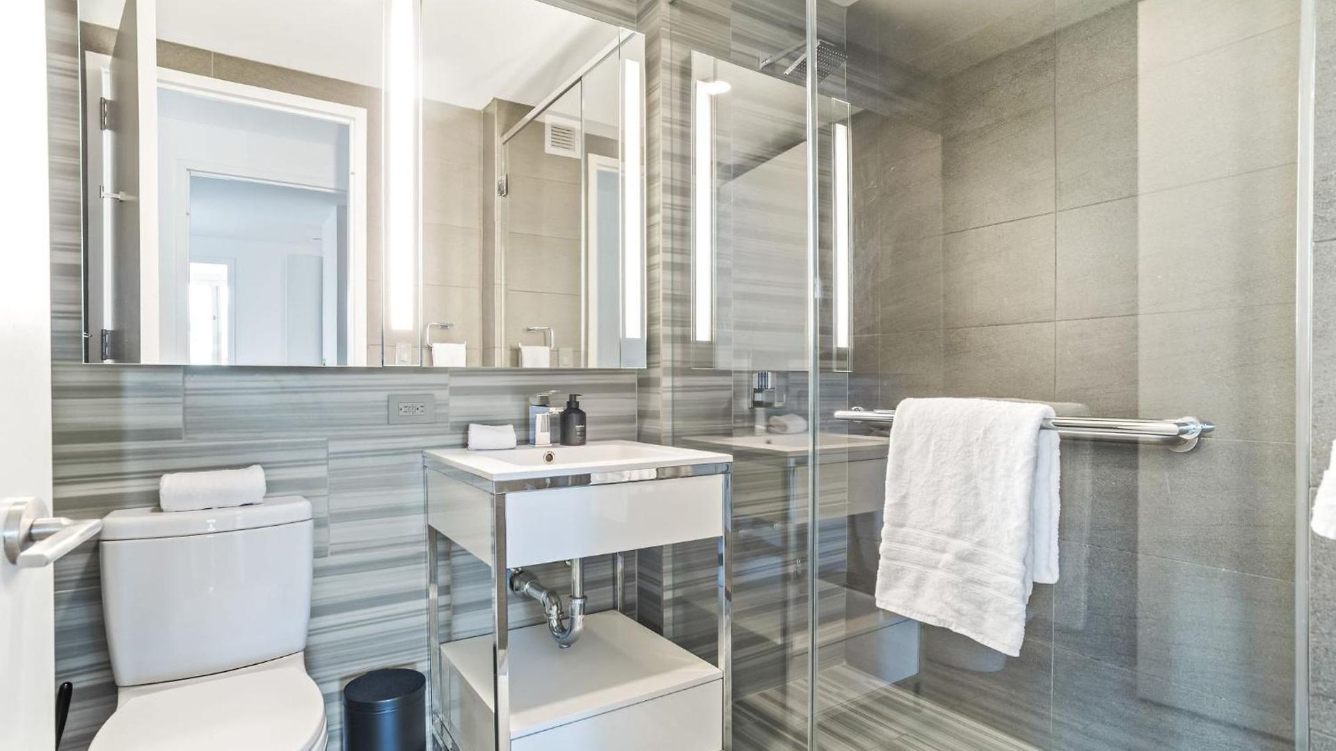 2bd 2 Bth Marvelous Apartment *