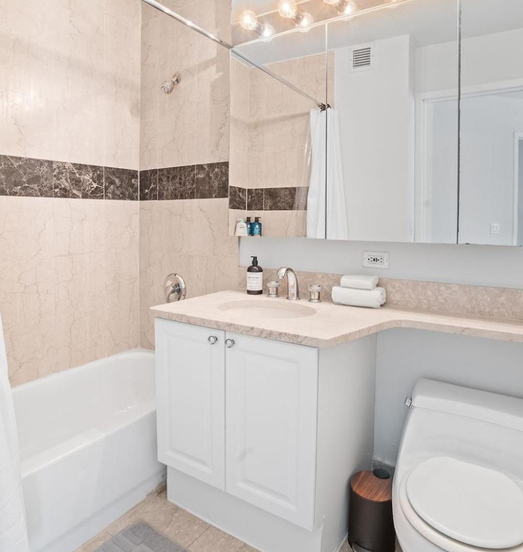 Apartment Inviting 2bedroom 2bath