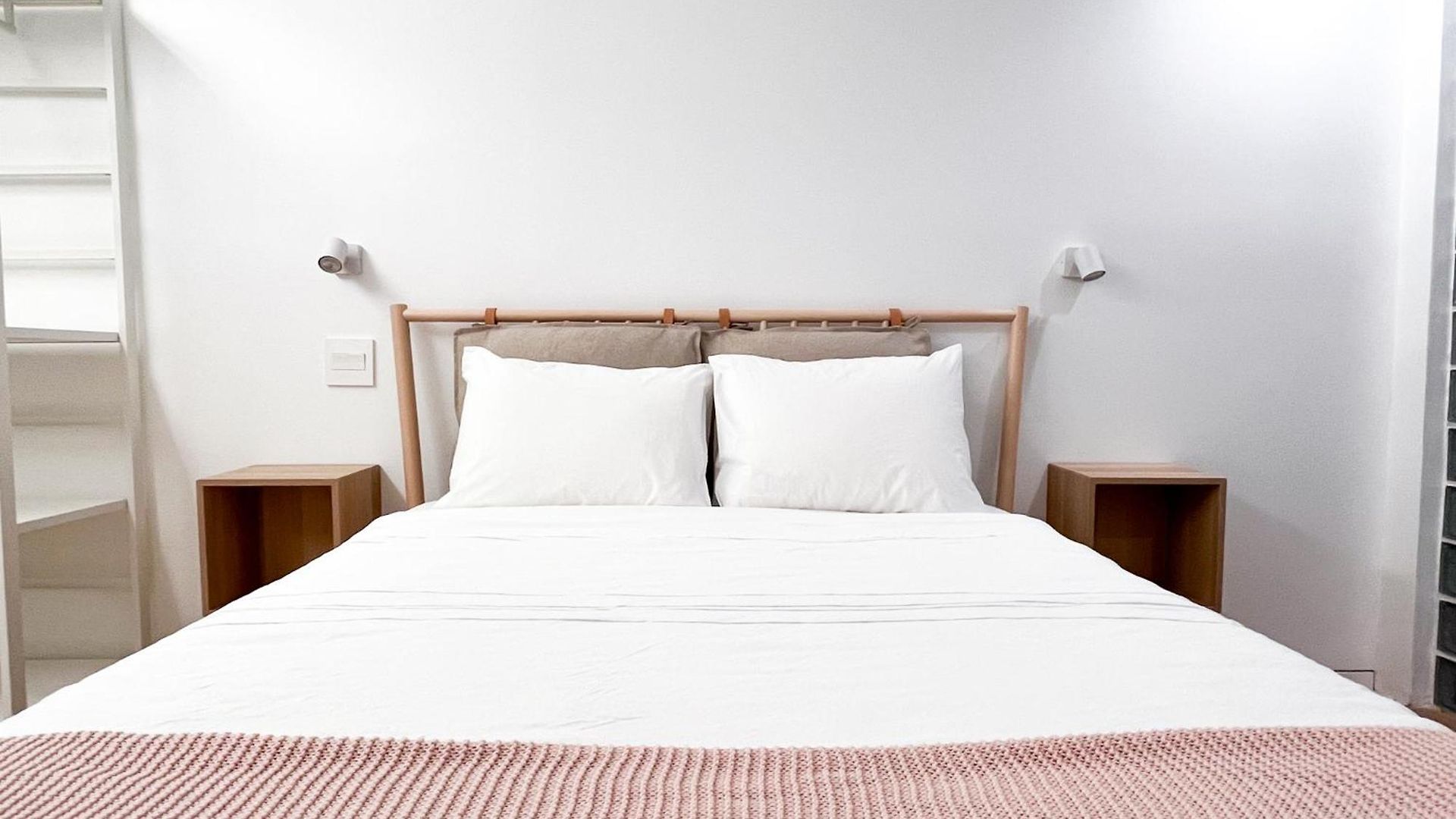 Cozy And Modern Stay In Brooklyn - C