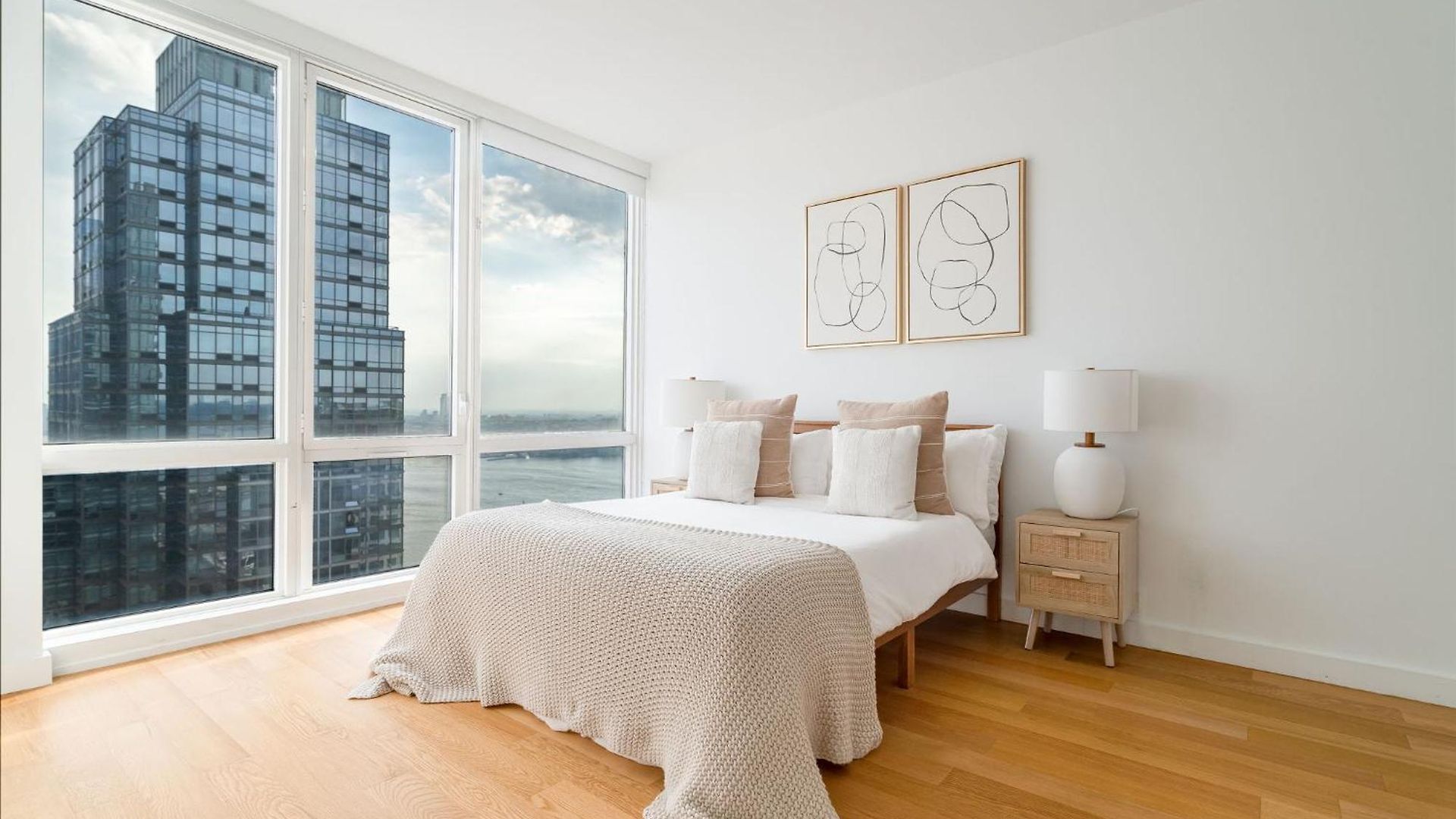 Apartment Elegant 2 Bd 2 Bath Escape New York