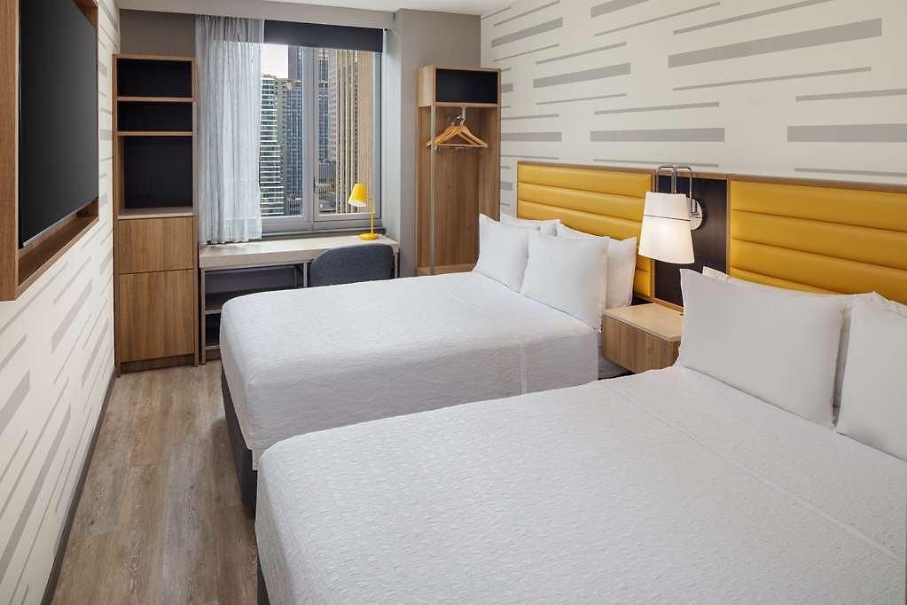 Hampton By Hilton Times Square Hotel *