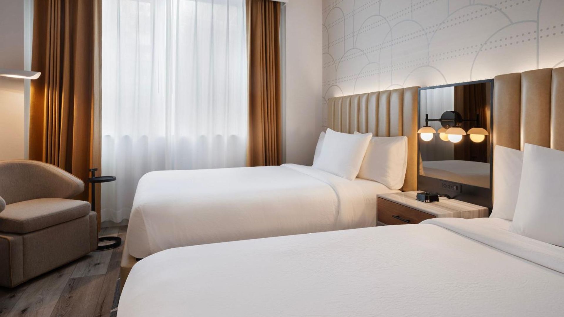 Courtyard By Marriott Manhattan / Soho Hotel