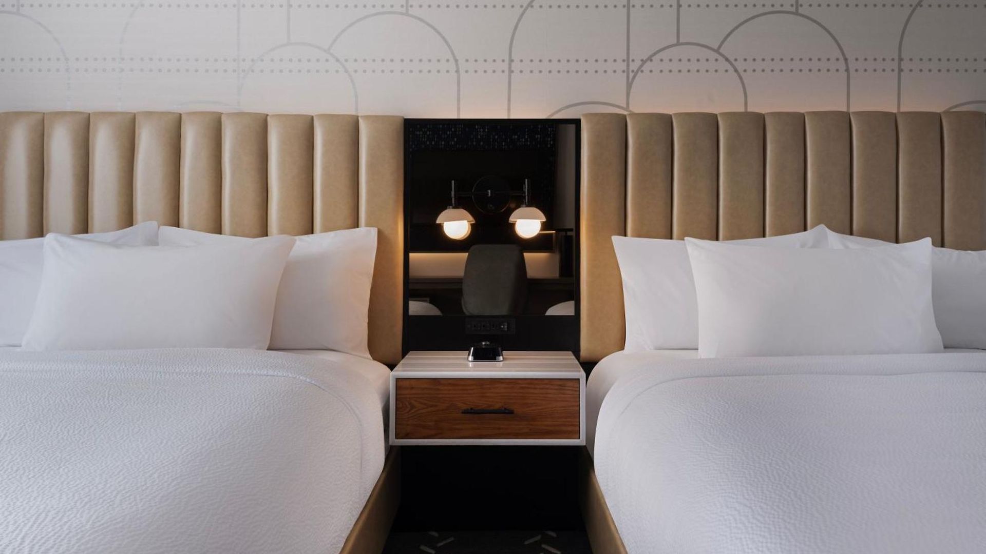 Courtyard By Marriott Manhattan / Soho