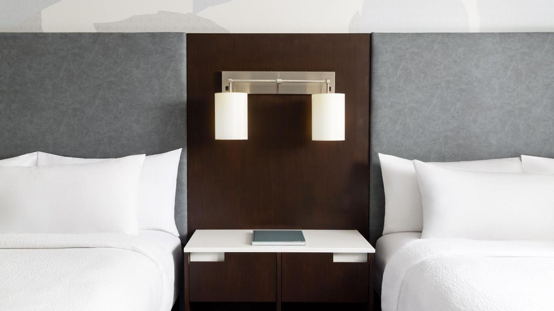 By Marriott Downtown Manhattan/world Trade Center Area