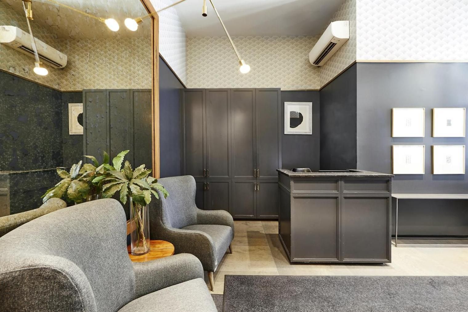 E Village 1br W Wd On Prime Corner Nyc-858 * New York