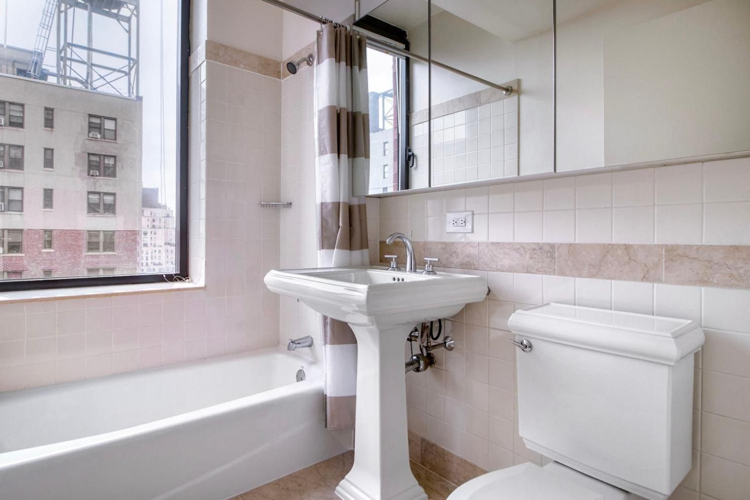 Upper West Side 2br W Rooftop Gym Nr Park Nyc-1216 *