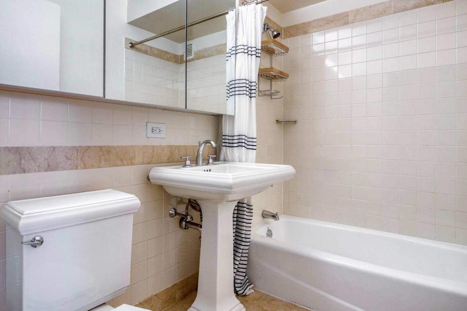 Apartment Upper West Side 2br W Rooftop Gym Nr Park Nyc-1216