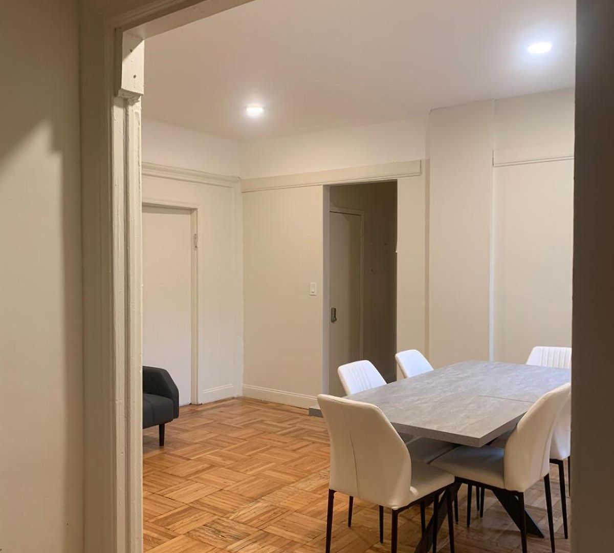 2 Bedroom 1f Apartment *