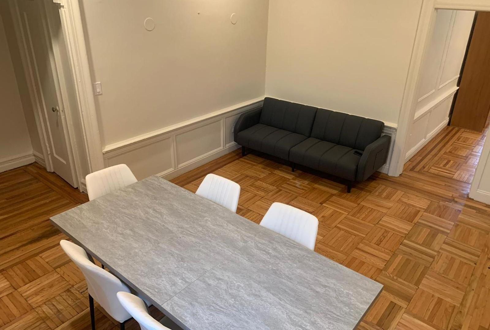 2 Bedroom 1f Apartment *