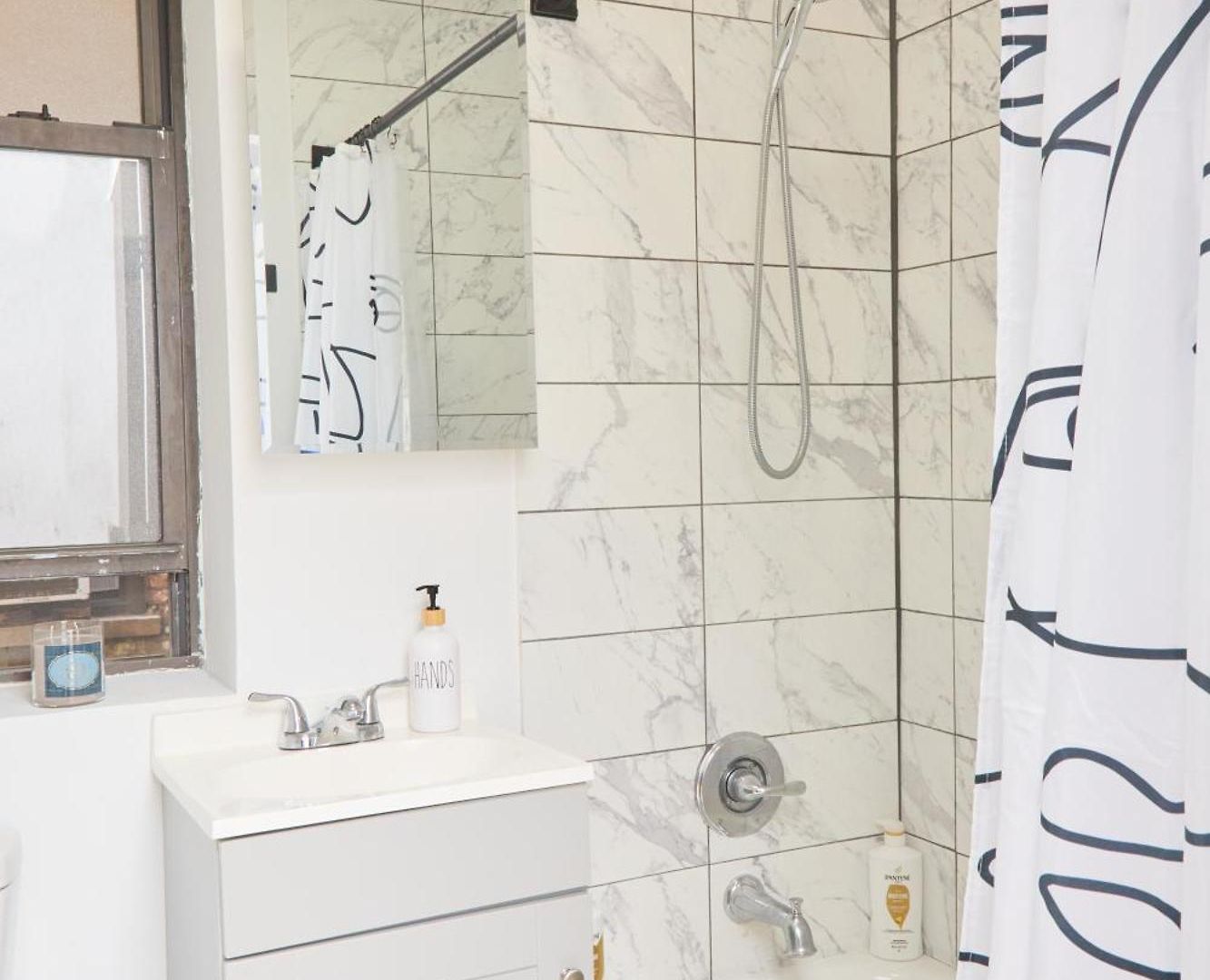 Centric In Union Square Apartment