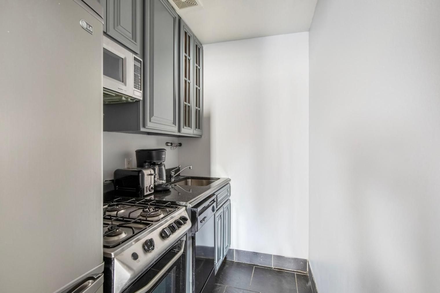 Apartment West Village 1br W Wd Nr Washington Square Park Nyc-1354 *