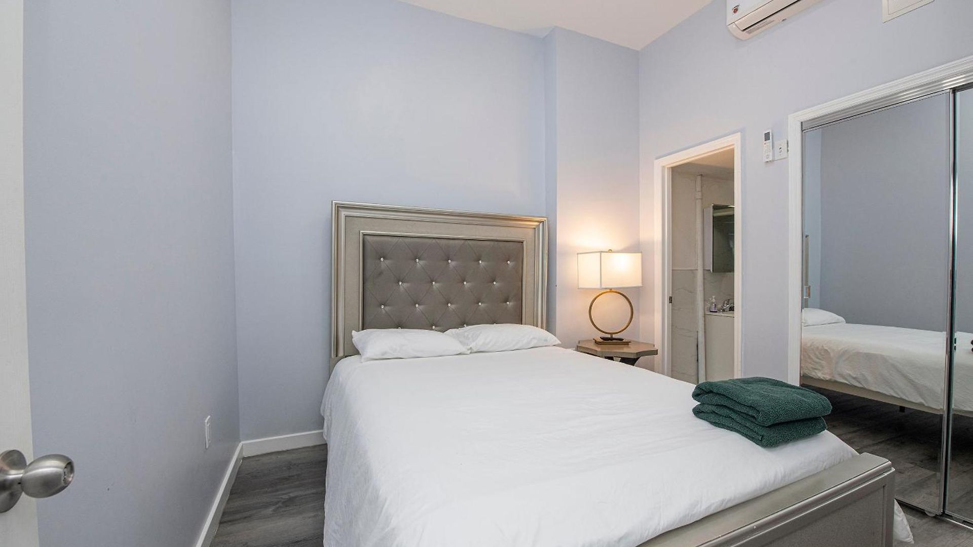 Spectacular Times Square 5 Bedroom Duplex Oasis Apartment New York