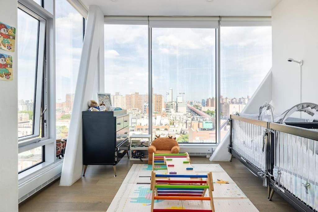 Travive Brand New Five Bedroom Penthouse New York
