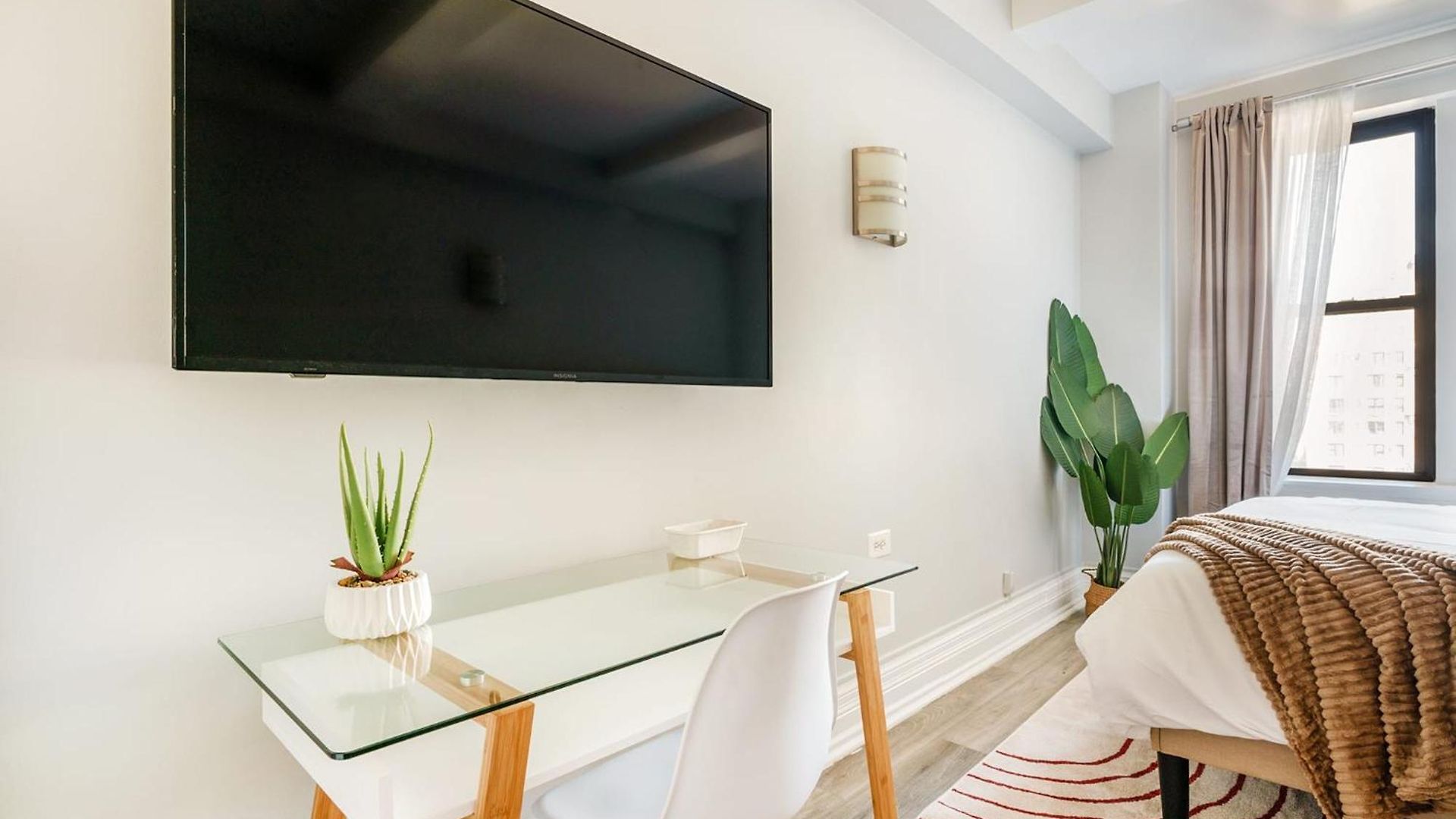 73-1111 New Uws Doorman Gym Apartment New York