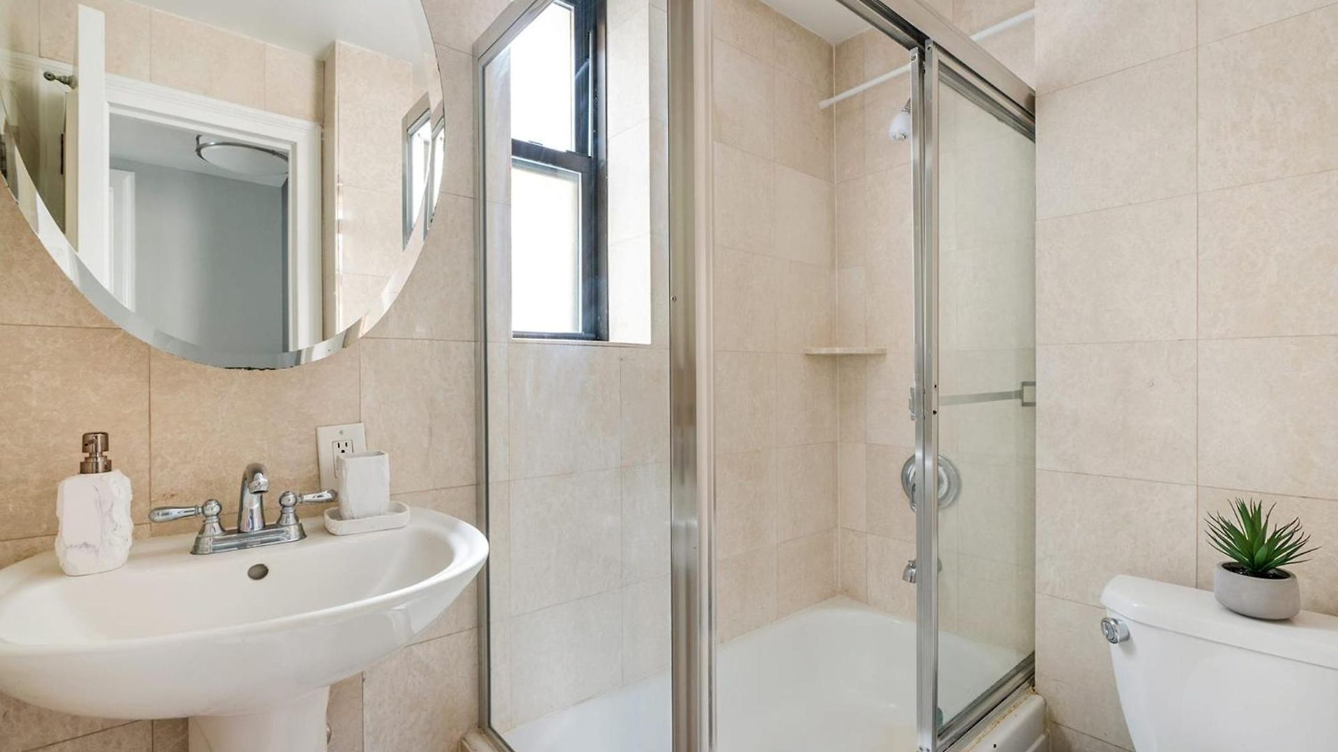 73-406 New 1br 1bth Uws Doorman Gym Apartment *