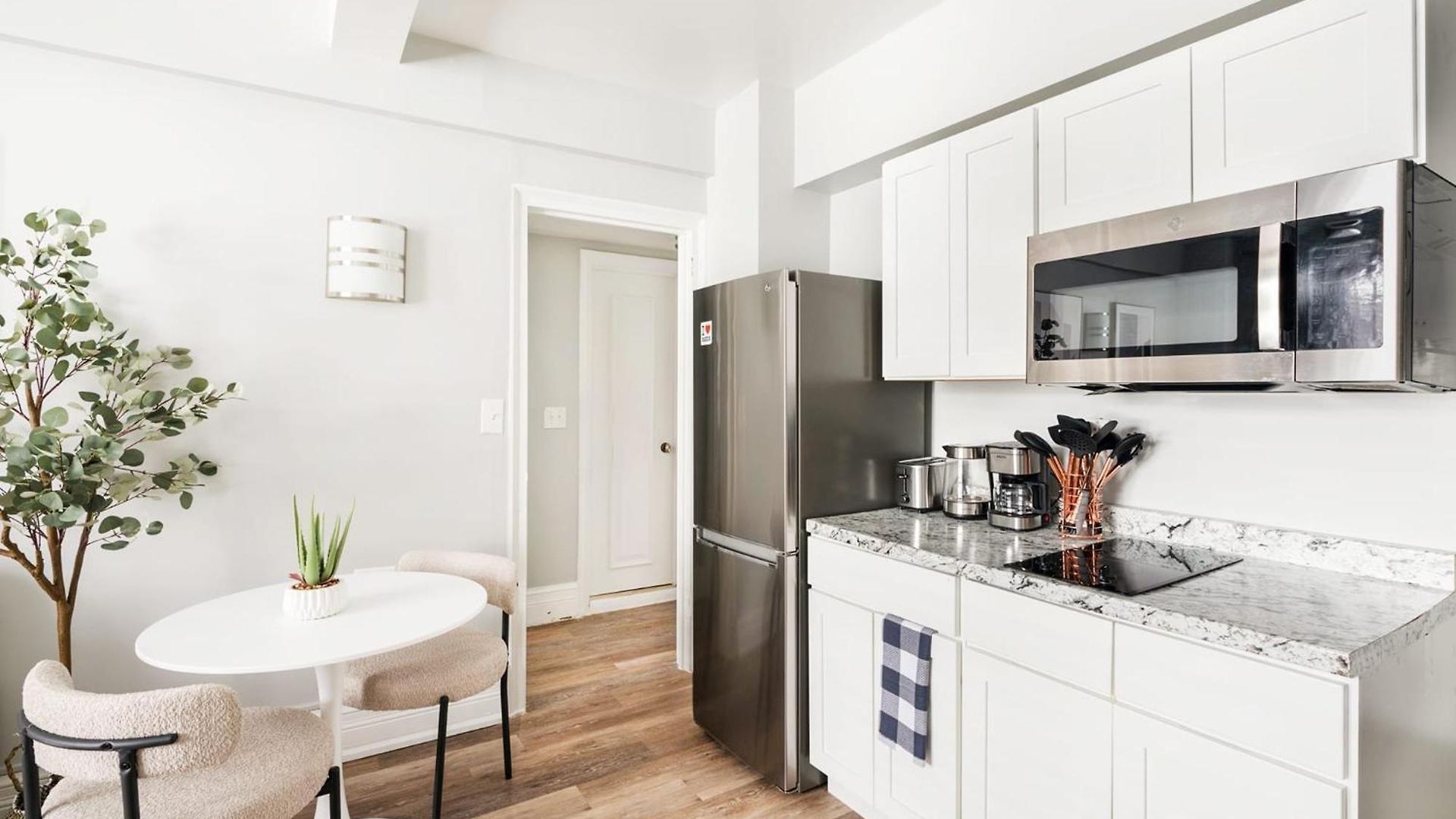 73-406 New 1br 1bth Uws Doorman Gym Apartment