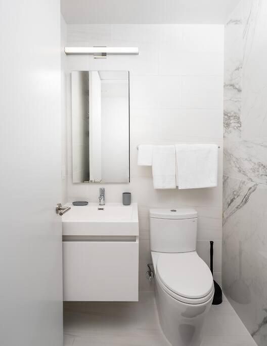 Luxury Full Floor Chelsea St 7