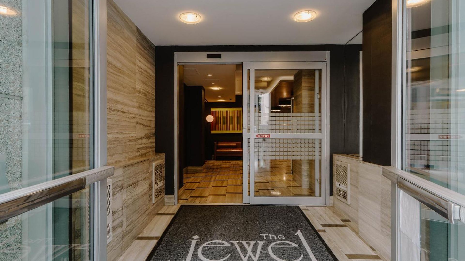 The Jewel Hotel, New York
