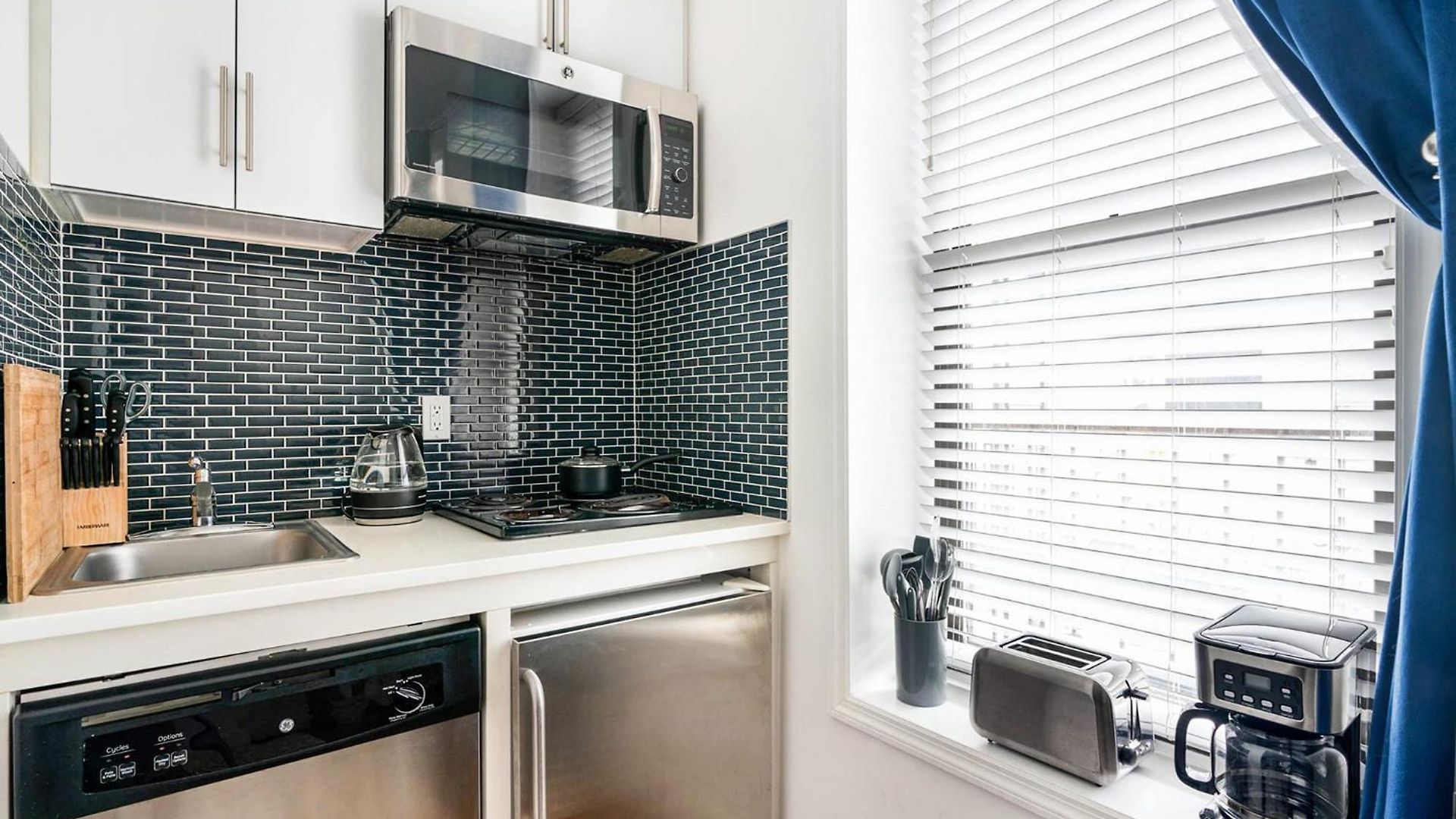 69-2b Prime Lower East East Brand New 1br Apartment New York
