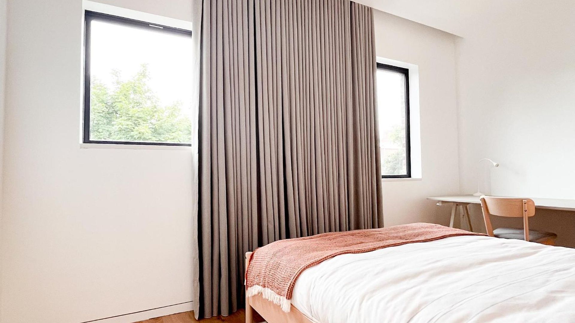 Modern, Charming, Spacious 3-bedroom Retreat In Brooklyn With Rem-casa