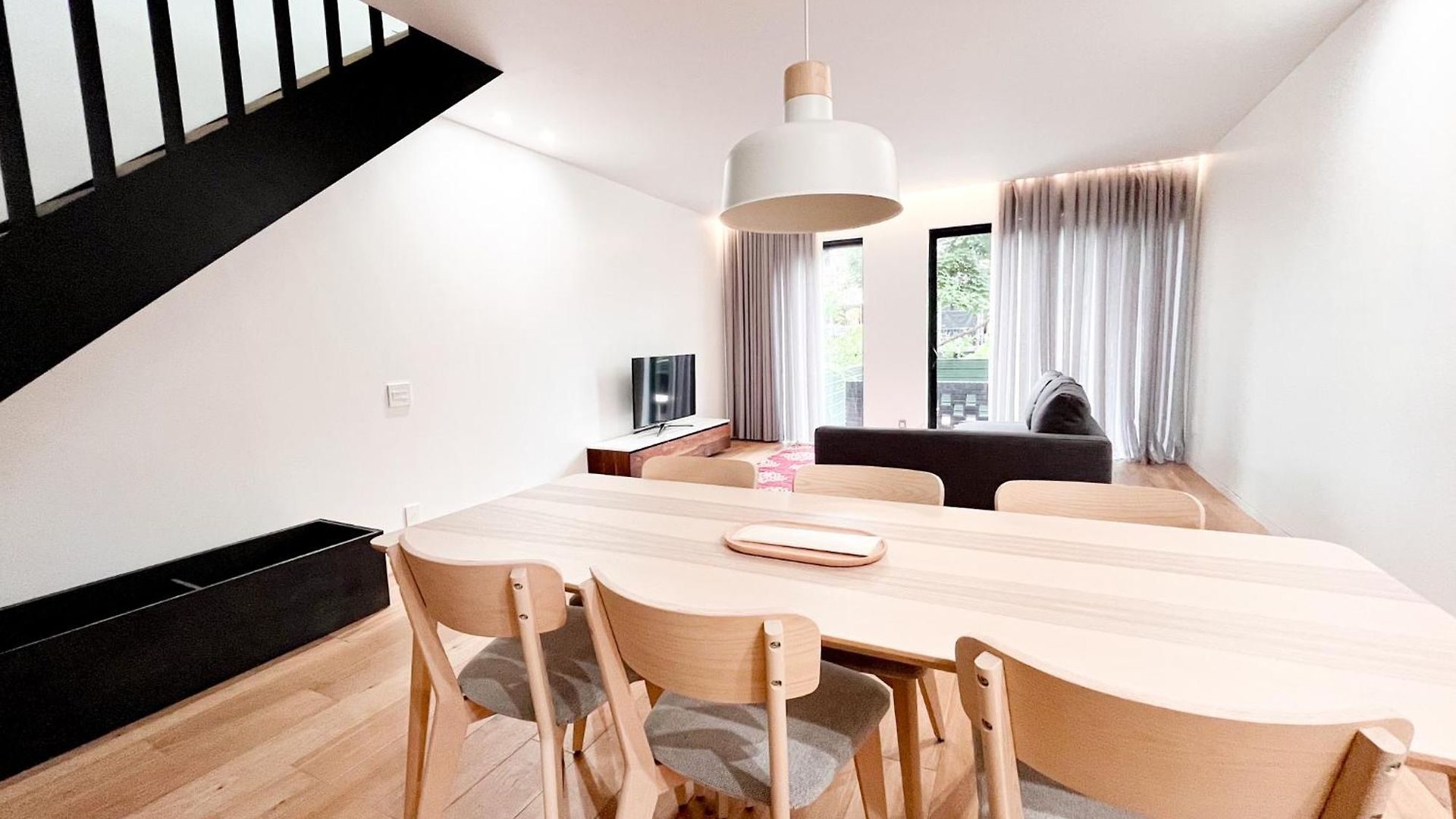 Modern, Charming, Spacious 3-bedroom Retreat In Brooklyn With Rem-casa Apartment New York