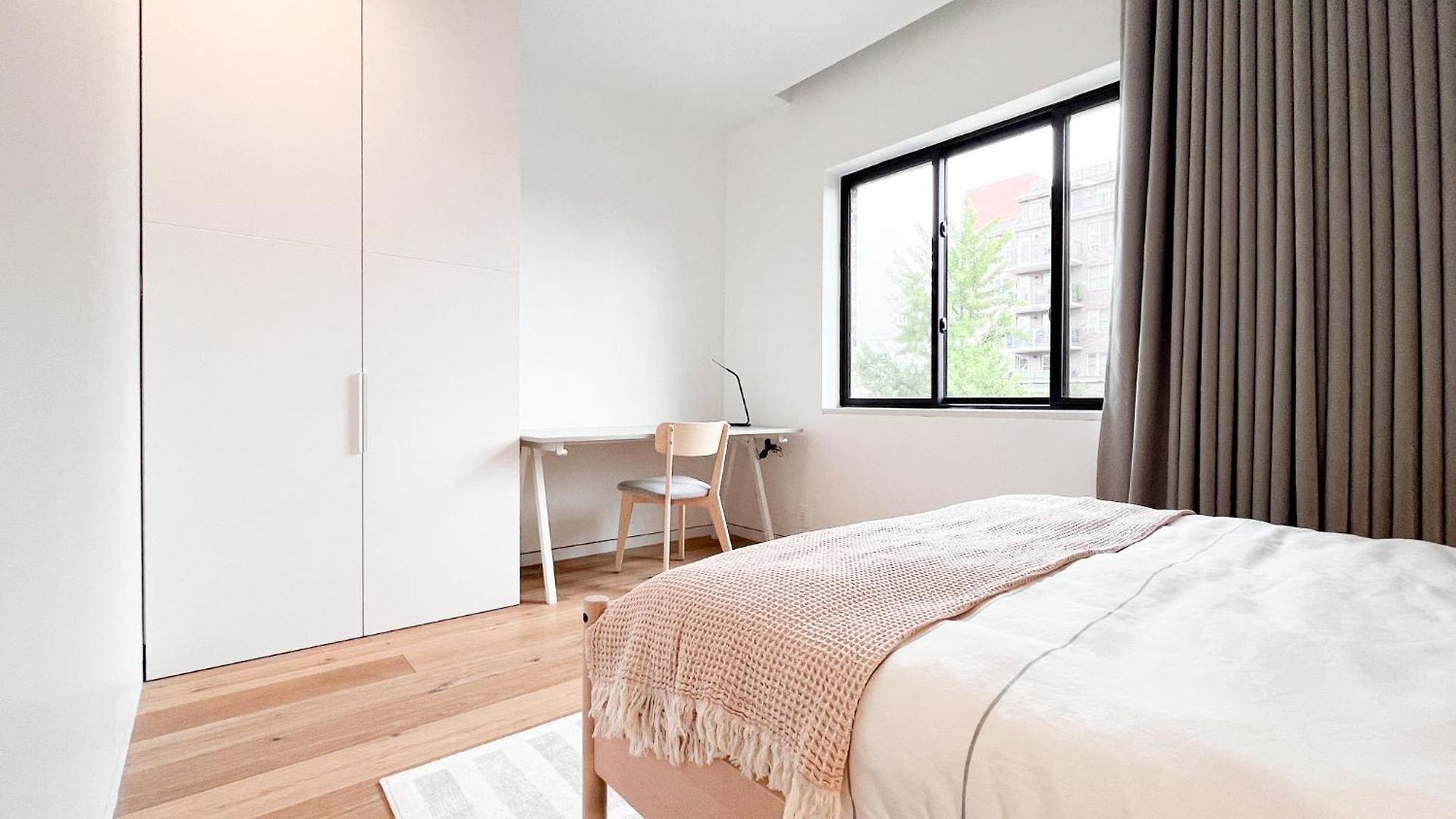 Modern, Charming, Spacious 3-bedroom Retreat In Brooklyn With Rem-casa Apartment
