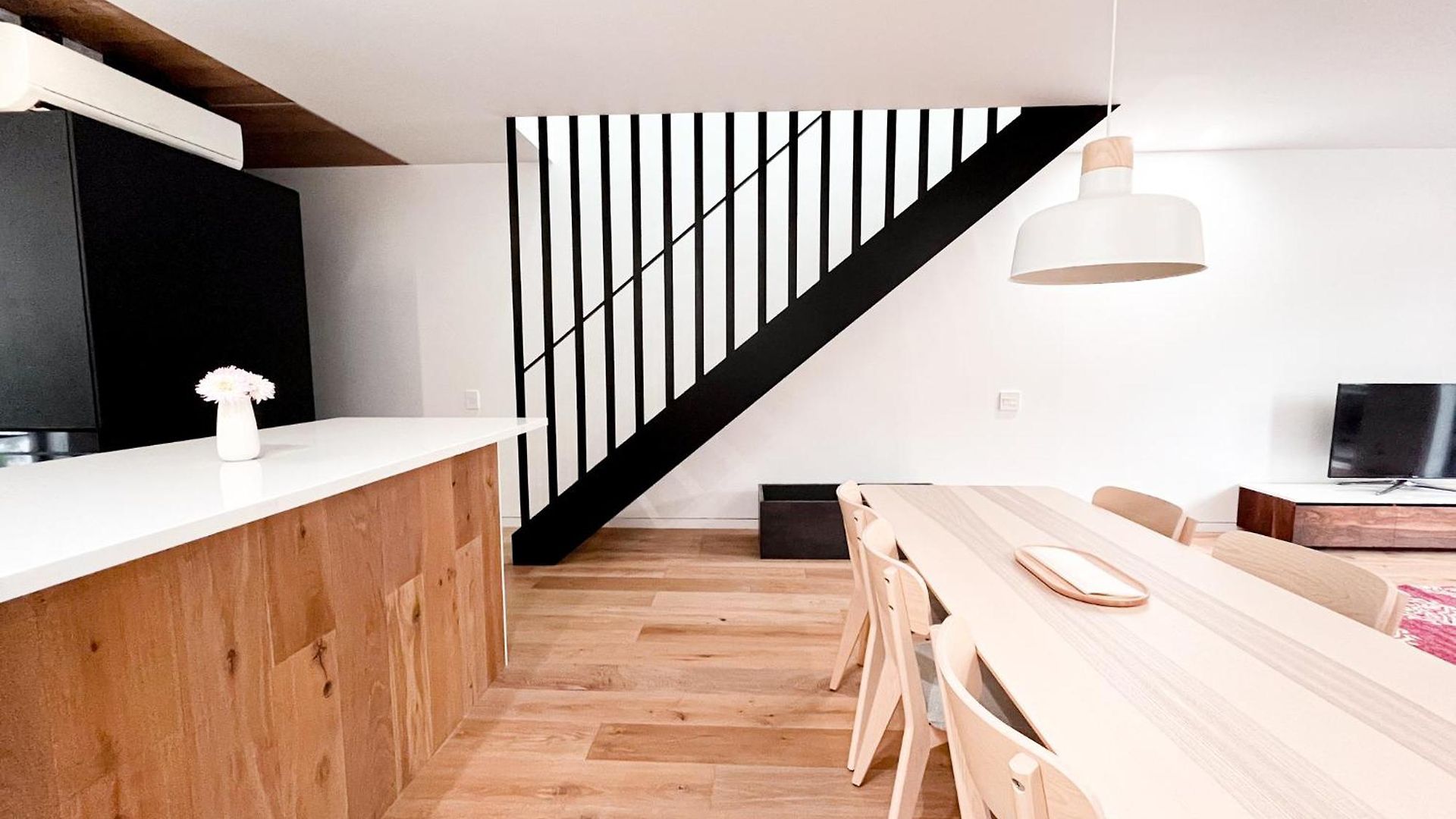Modern, Charming, Spacious 3-bedroom Retreat In Brooklyn With Rem-casa Apartment *