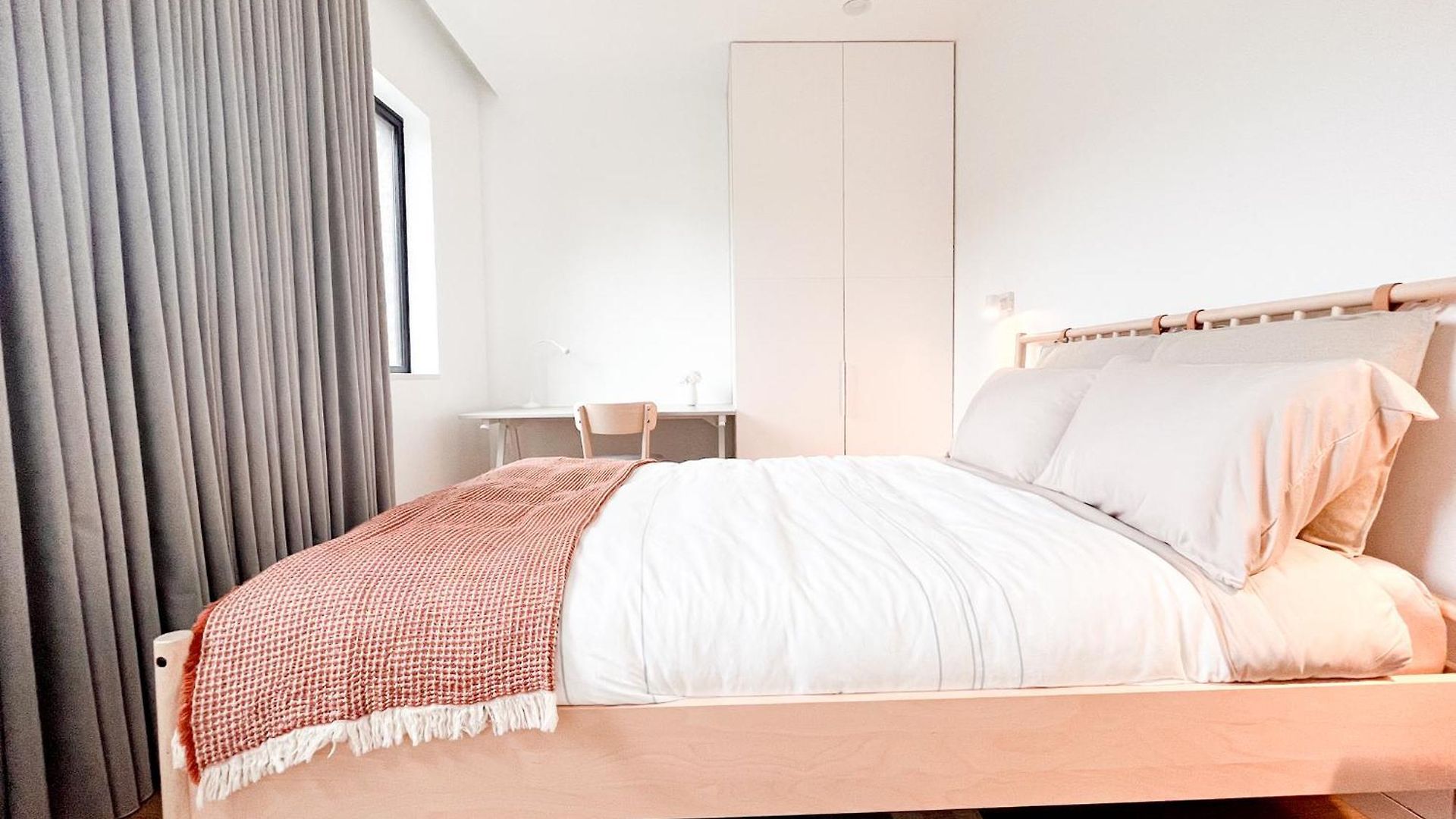Apartment Modern, Charming, Spacious 3-bedroom Retreat In Brooklyn With Rem-casa