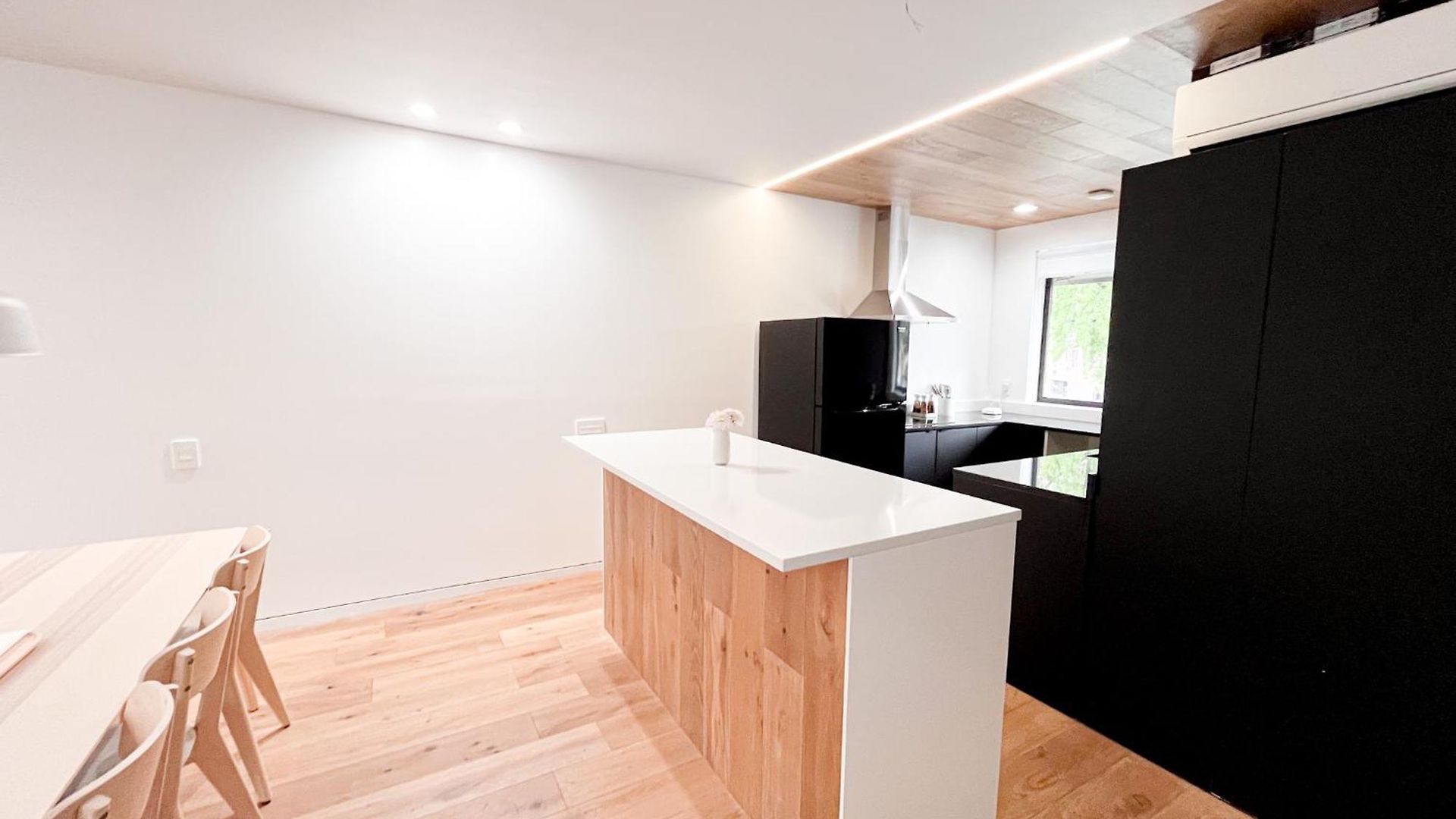 Modern, Charming, Spacious 3-bedroom Retreat In Brooklyn With Rem-casa Apartment