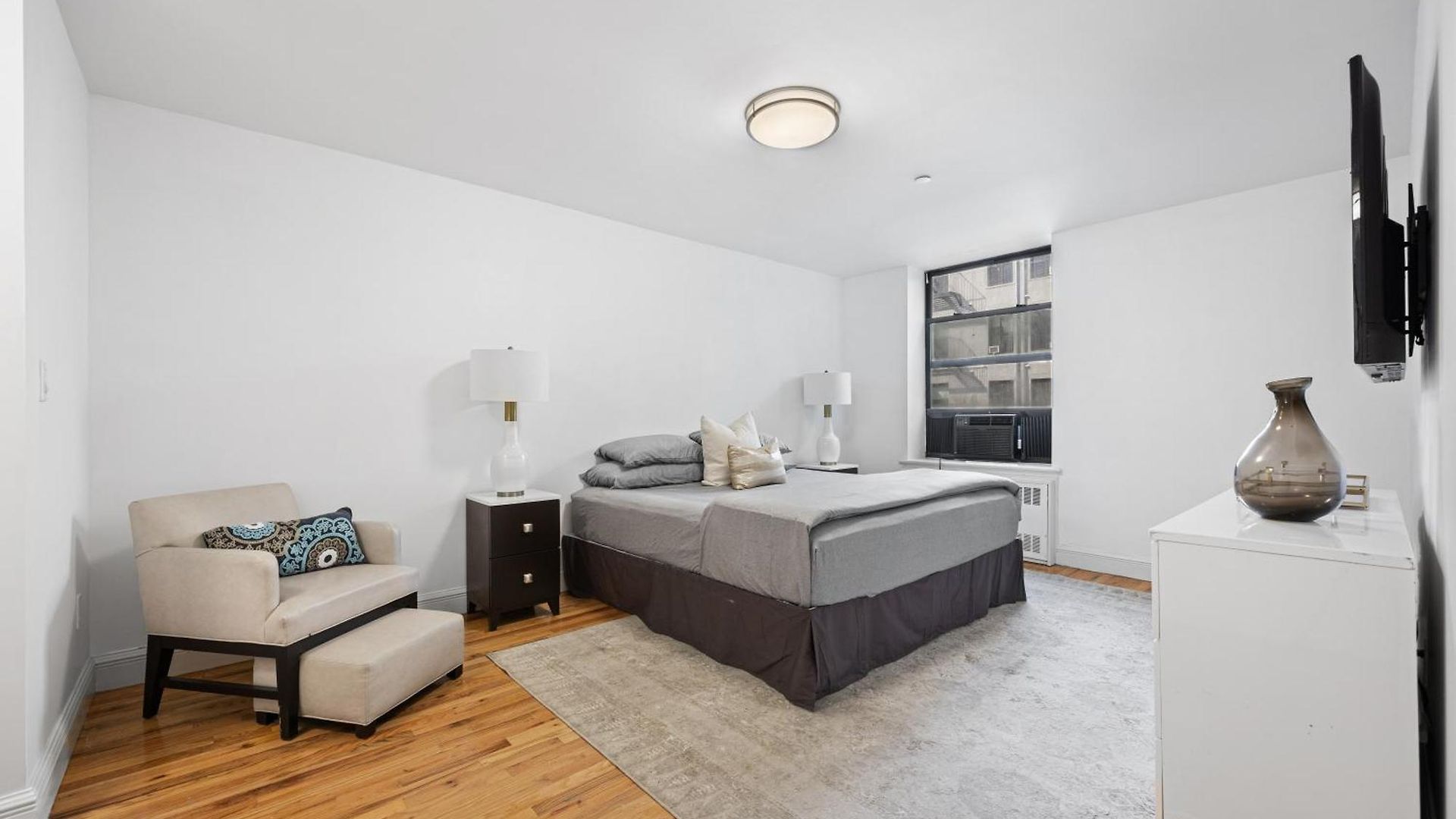 The Apollo Apartment