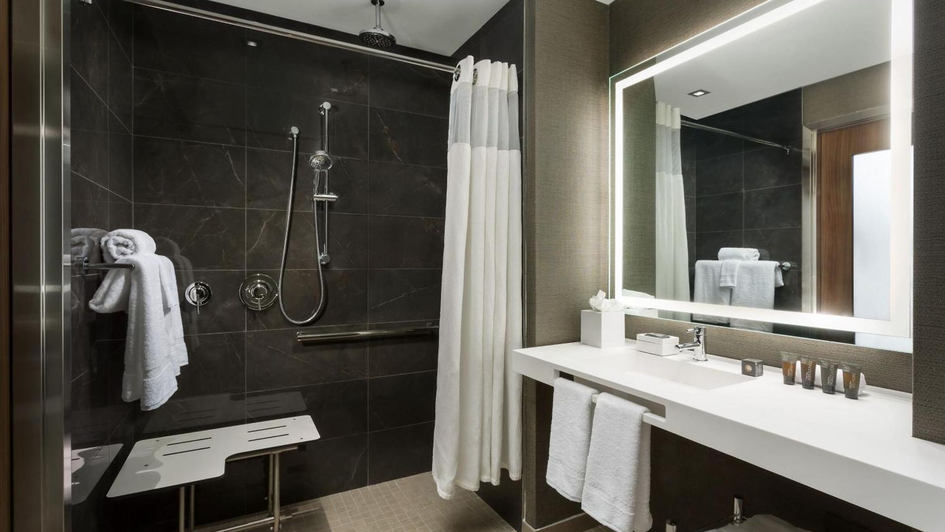 Ac By Marriott Times Square 4*