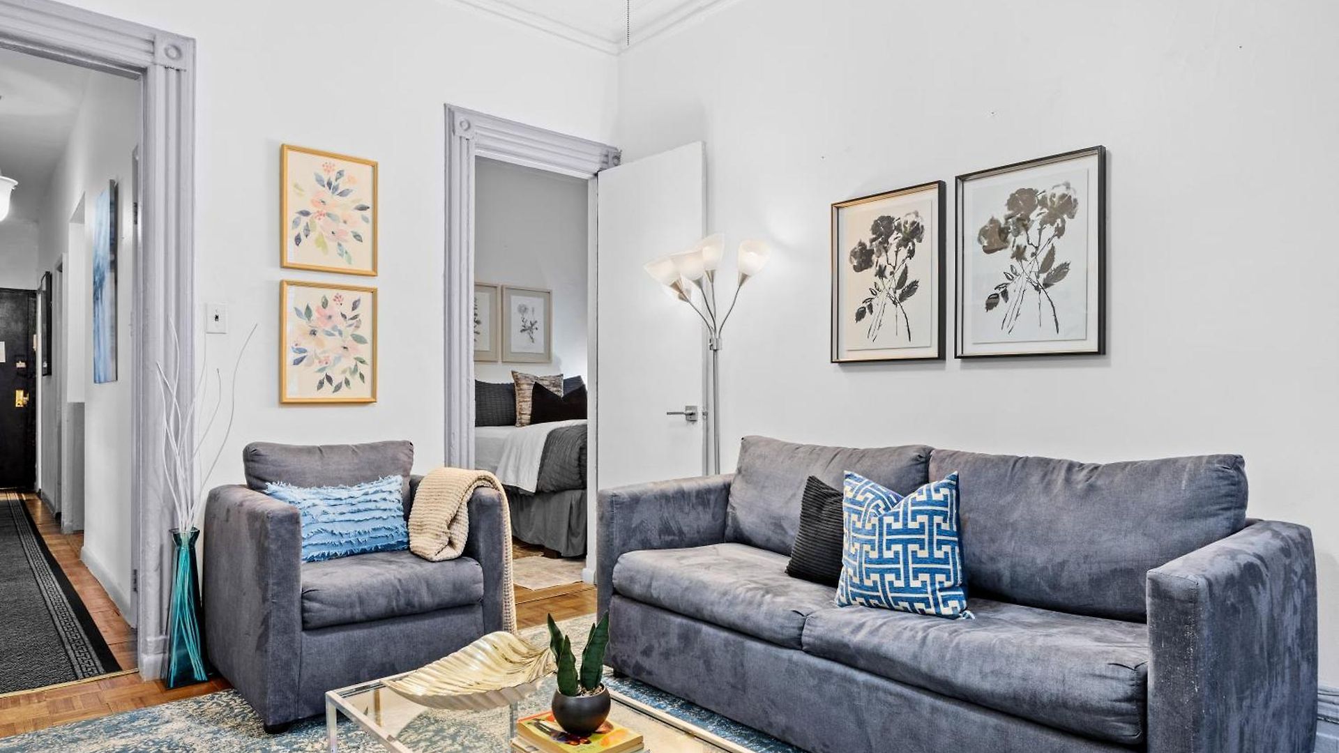 2br Walk To Restaurants & Time Square New York