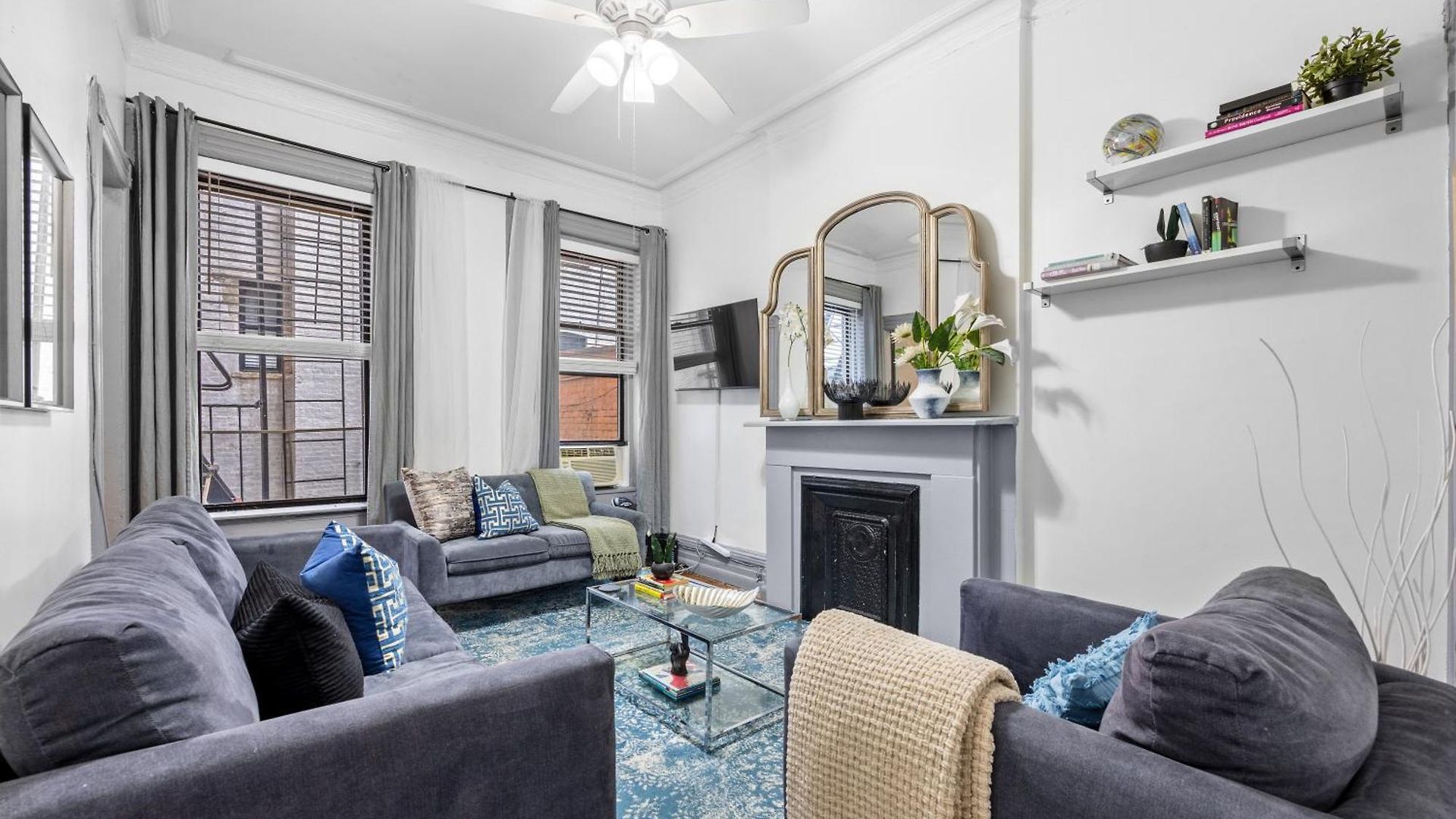 2br Walk To Restaurants & Time Square *