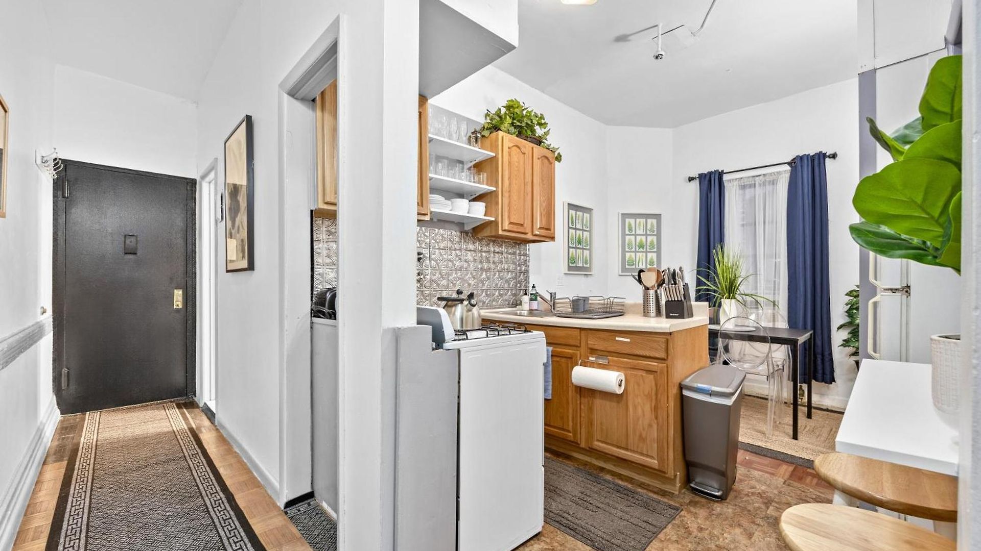 Apartment 2br Walk To Restaurants & Time Square