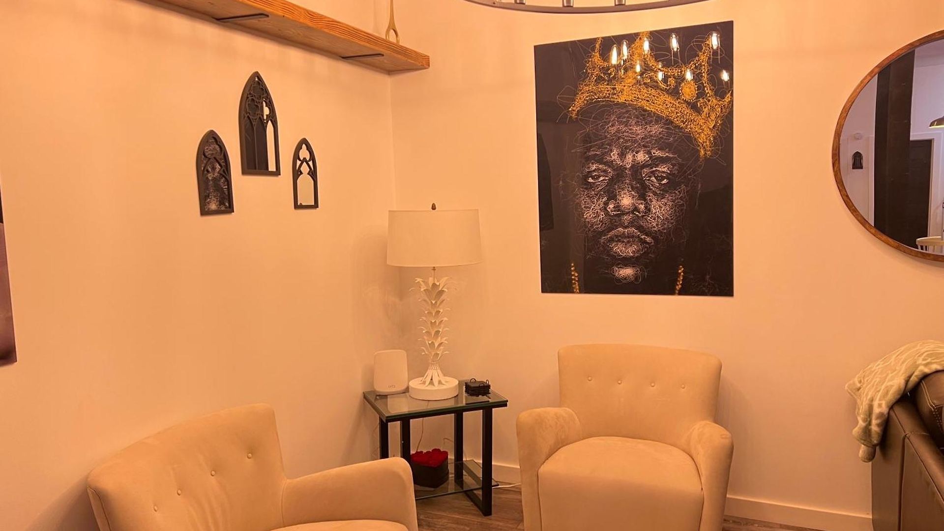 Nyc Speakeasy-bedstuy Chapel Apartment