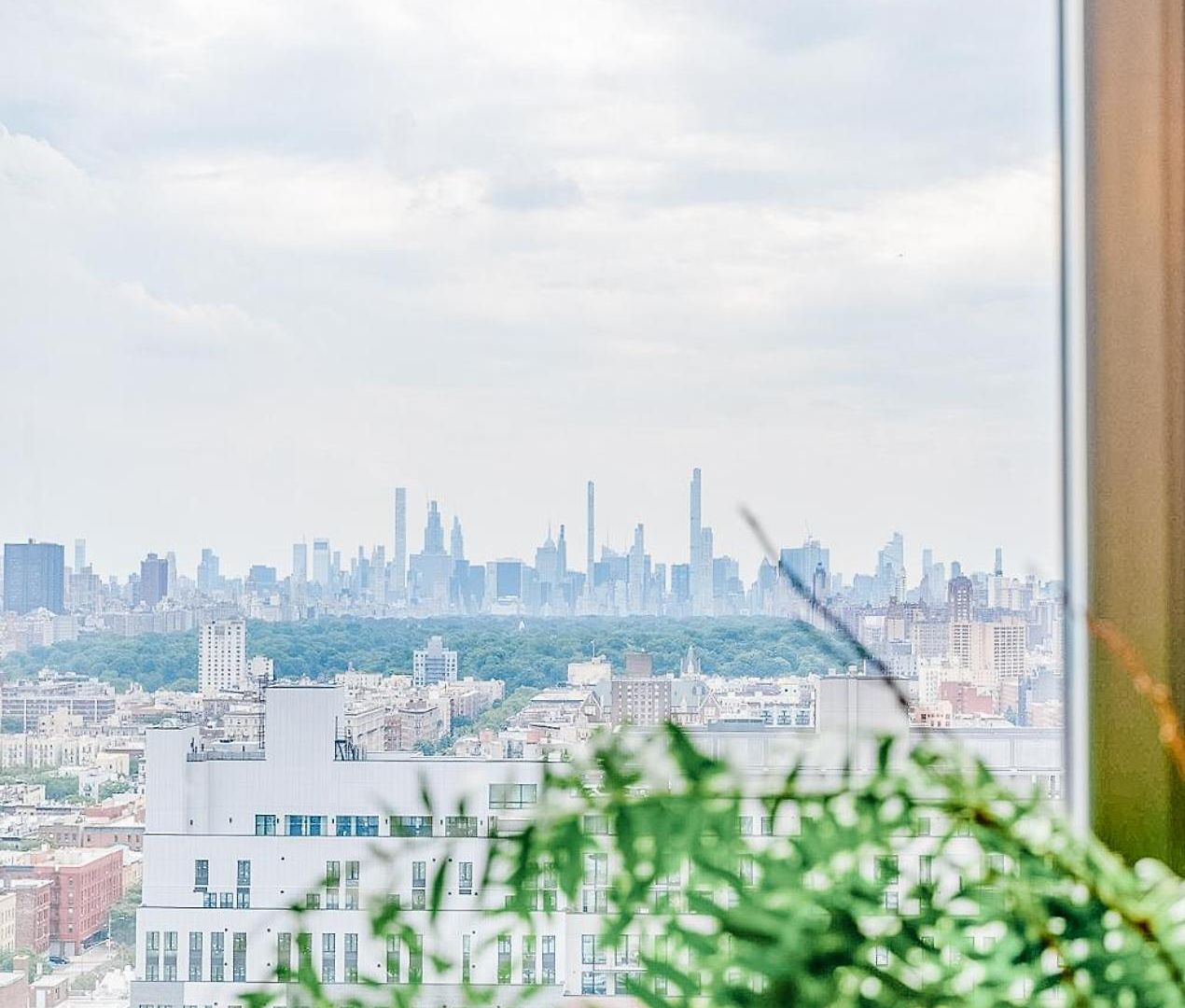 Skyline Spectacle Modern Designer Studio With Panoramic Nyc Views Apartment *