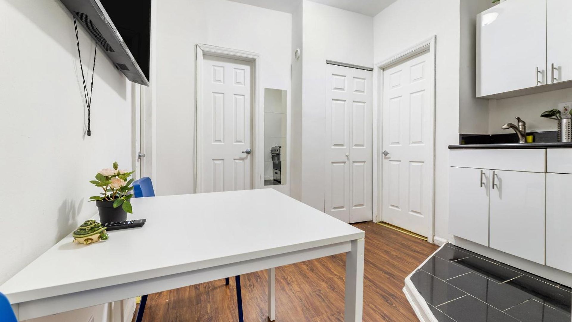 Hidden Cozy 2bd In Manhattan * New York