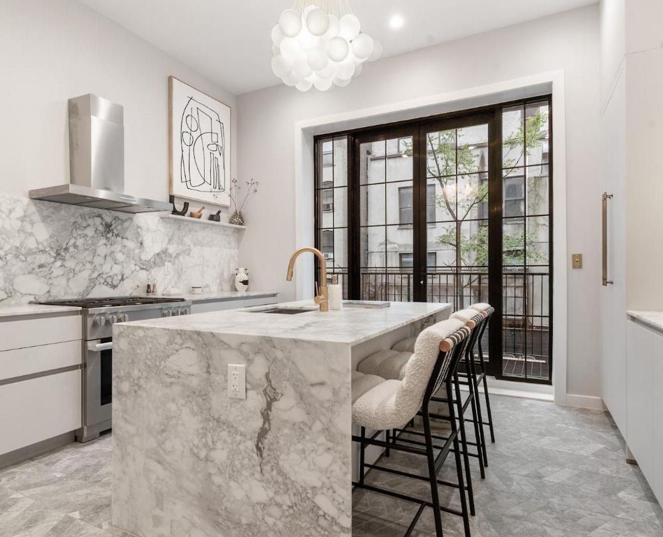 Luxurious Harlem With Modern Amenities, Outdoor Patio! New York